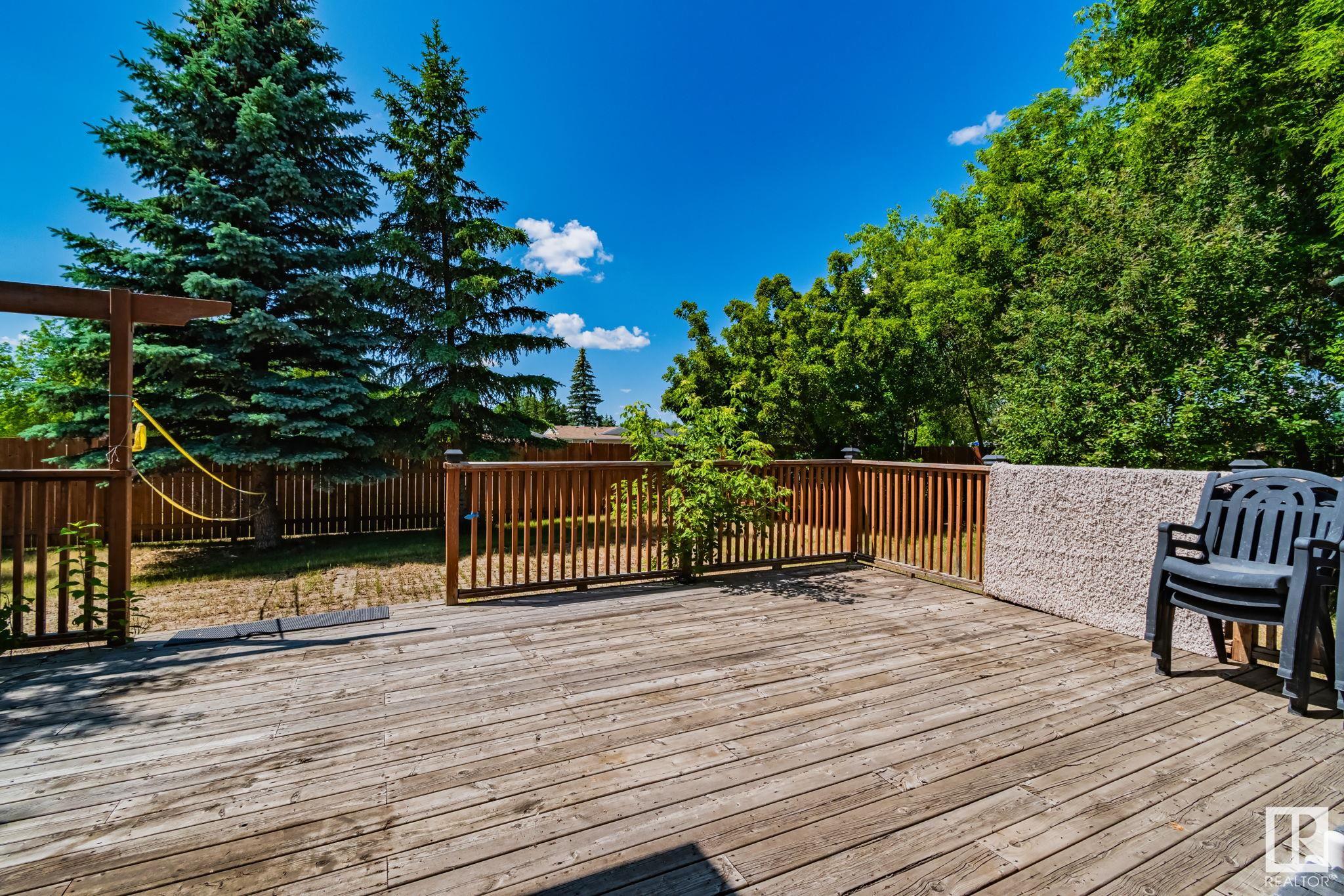 http://cdnparap120.paragonrels.com/ParagonImages/Property/p12/RAE/225356271/36/0/0/65eb64caa3a22af76e844a7dfe7305ed/1/e13f787db9985035566bf5f667e7bc0e/225356271-f88715b0-ff06-4fa7-a865-81cf1dc0cf99.JPG