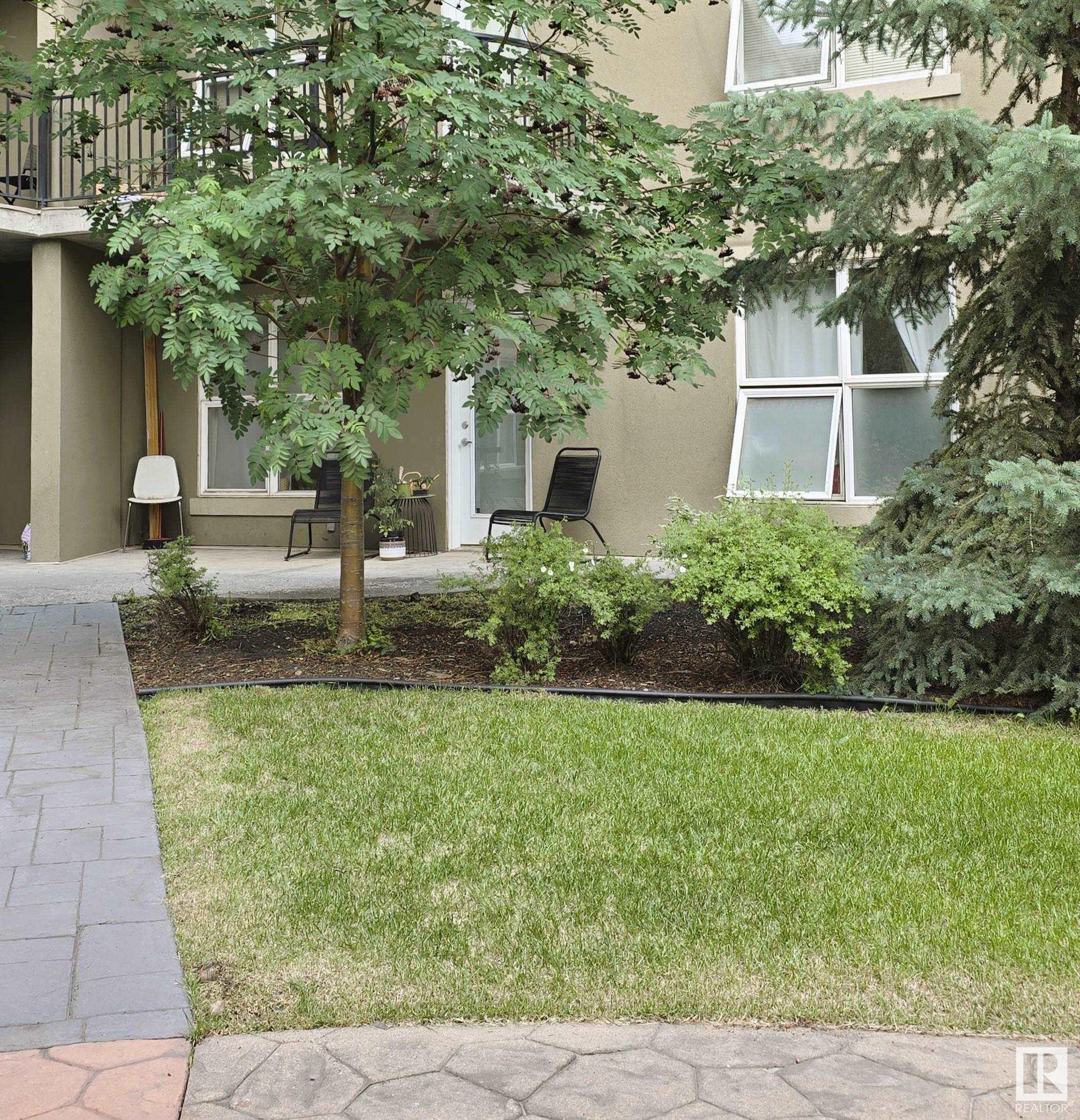 http://cdnparap120.paragonrels.com/ParagonImages/Property/p12/RAE/225356313/24/0/0/ee659c97a70adb3fc6f2d64232e31cbd/1/34db0359d999836bf8ef79d070fb97f1/225356313-3c6931d5-e135-4ef3-a601-4199312d0b6f.JPG