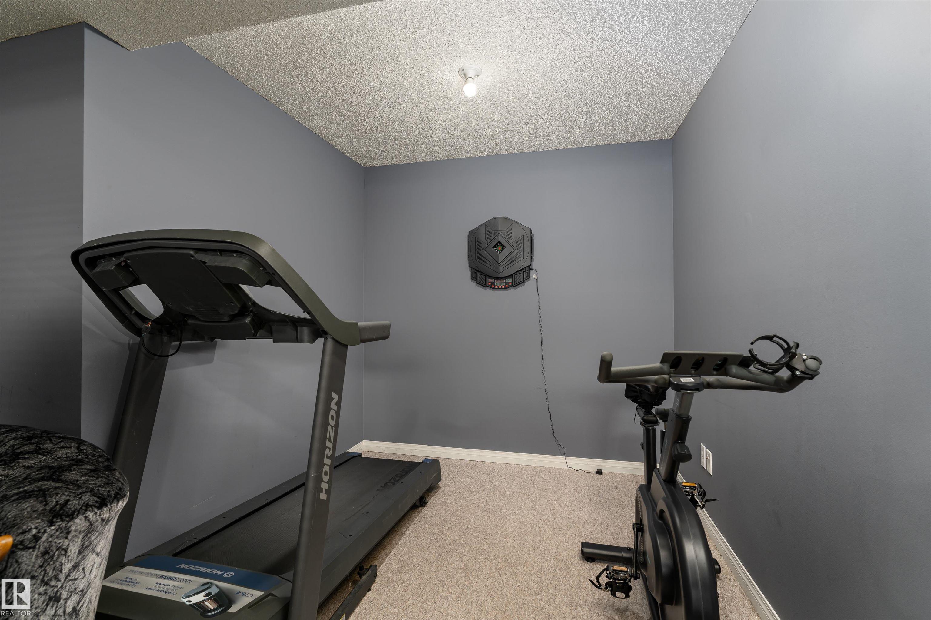 Photo 45 at 10 Stoneshire Manor, Stoneshire, Spruce Grove