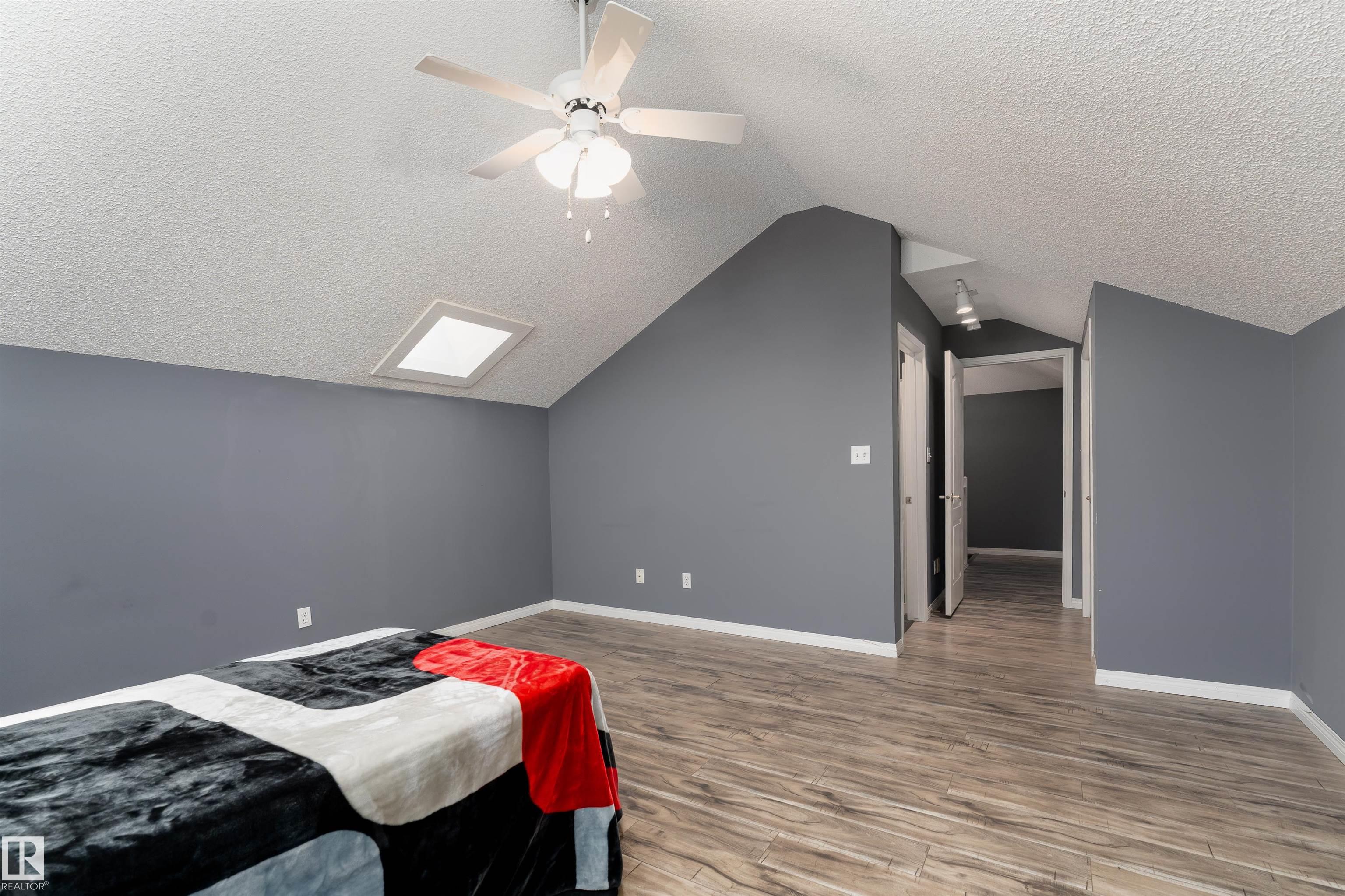 Photo 54 at 10 Stoneshire Manor, Stoneshire, Spruce Grove