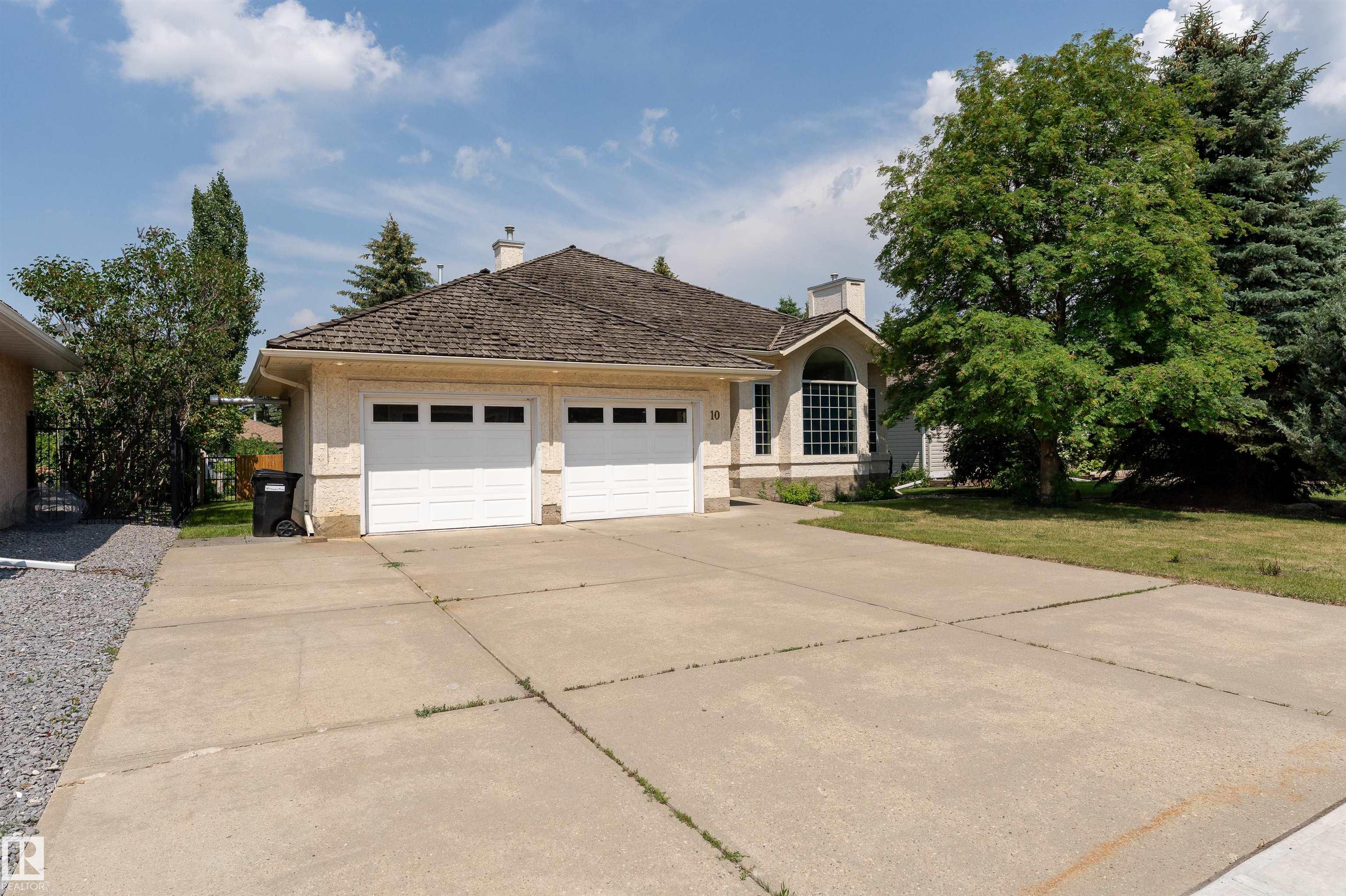 Photo 69 at 10 Stoneshire Manor, Stoneshire, Spruce Grove