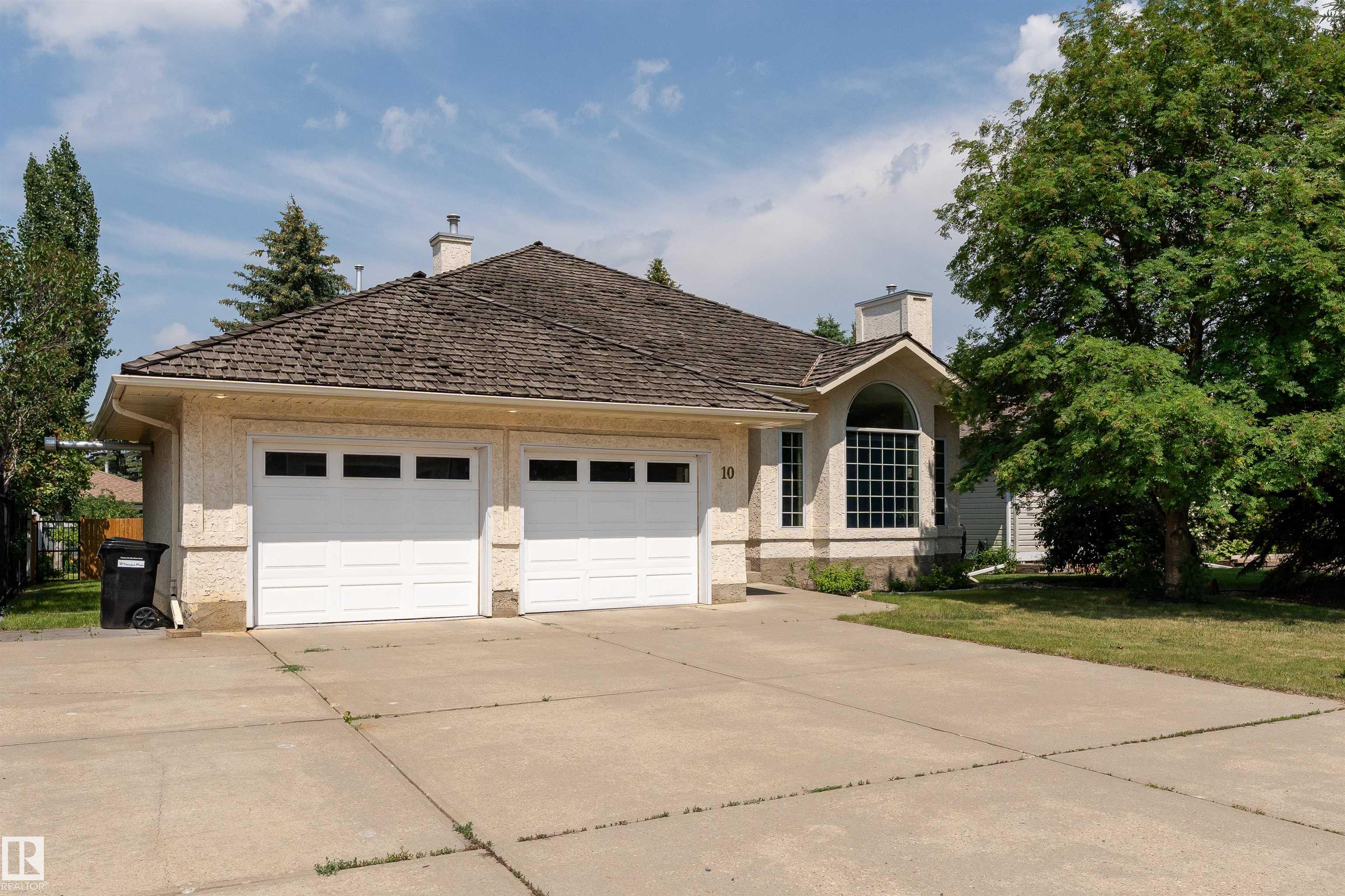 Photo 70 at 10 Stoneshire Manor, Stoneshire, Spruce Grove