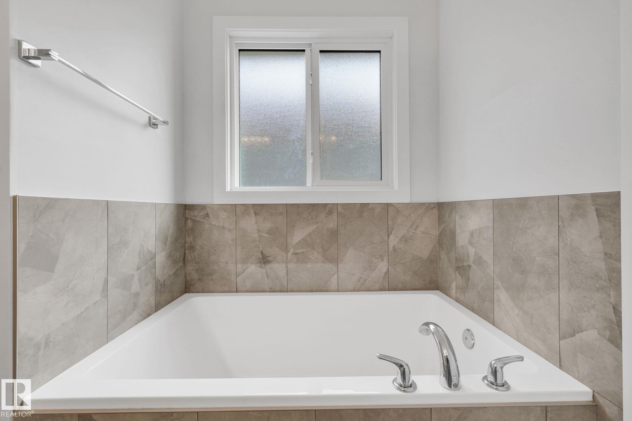 Photo 23 at 107 Edgefield Way, Erin Ridge North, St. Albert