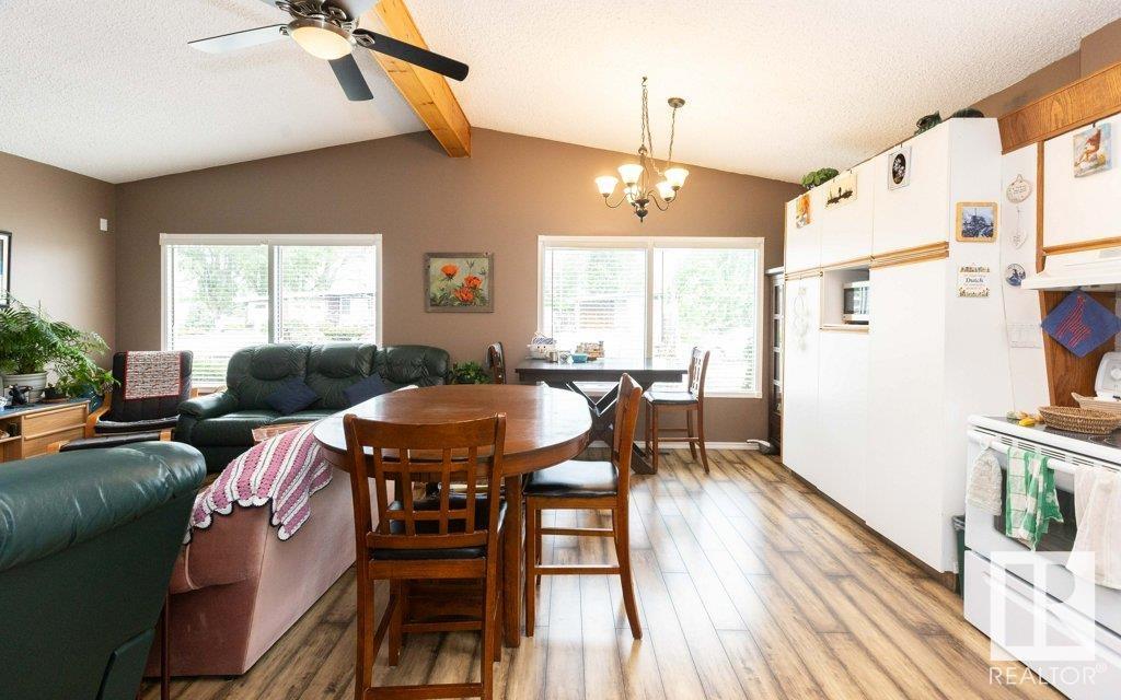 http://cdnparap120.paragonrels.com/ParagonImages/Property/p12/RAE/225356421/22/0/0/ef302402344b86a723f126020d52c19c/1/084094603382b21adfe9db8a1a28c4cb/225356421-db891f30-5e3b-435b-b797-9aa909e3c097.JPG