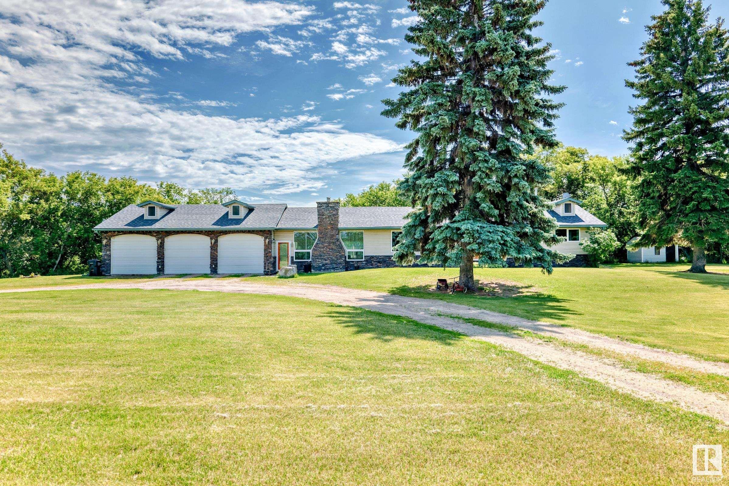 http://cdnparap120.paragonrels.com/ParagonImages/Property/p12/RAE/225356722/68/0/0/3b74dd6f5d9acad6c0a17ce2ae6a7de8/1/31f0230f365f0a679e8909d6f1853734/225356722-cf70fc86-62aa-42e2-b2f3-0a22f6a441fb.JPG
