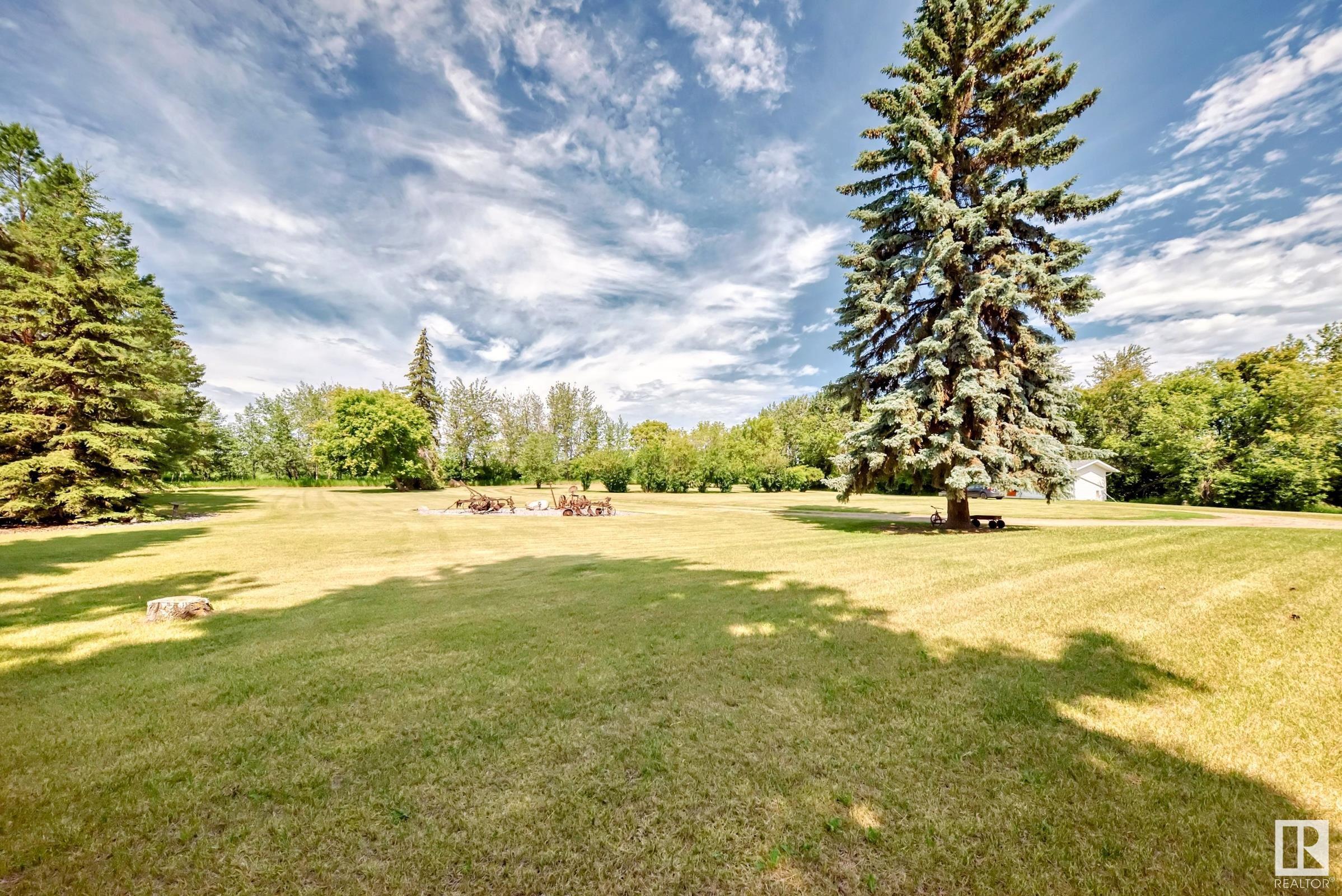 http://cdnparap120.paragonrels.com/ParagonImages/Property/p12/RAE/225356722/70/0/0/a840ffc19f99b5cd6a6007a1c2276e55/1/31f0230f365f0a679e8909d6f1853734/225356722-254fd233-0d75-419e-afa5-7313355f73b2.JPG