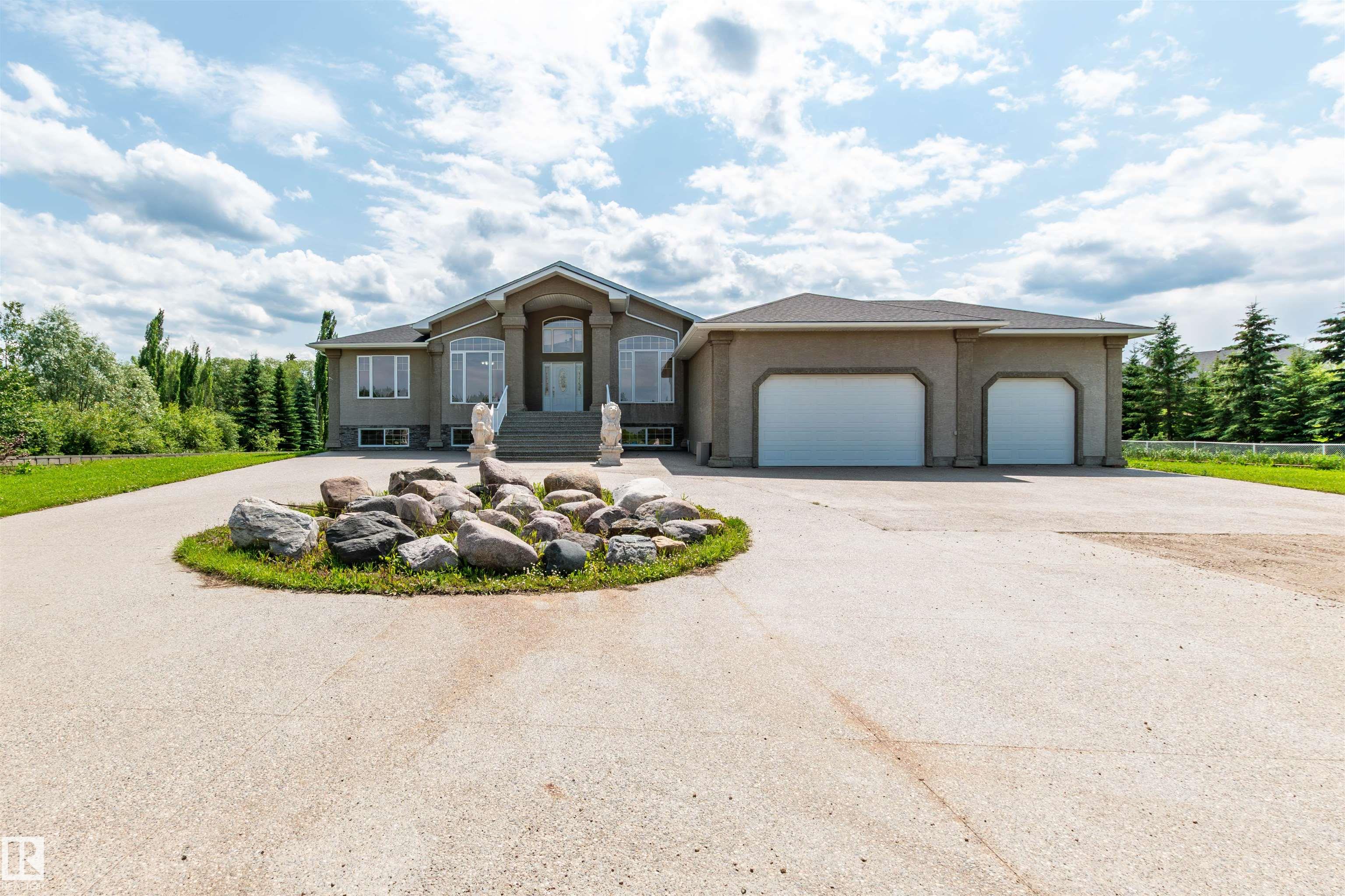 Photo 2 at 15 - 53016 Rge Road 222, Four Ridges, Rural Strathcona County