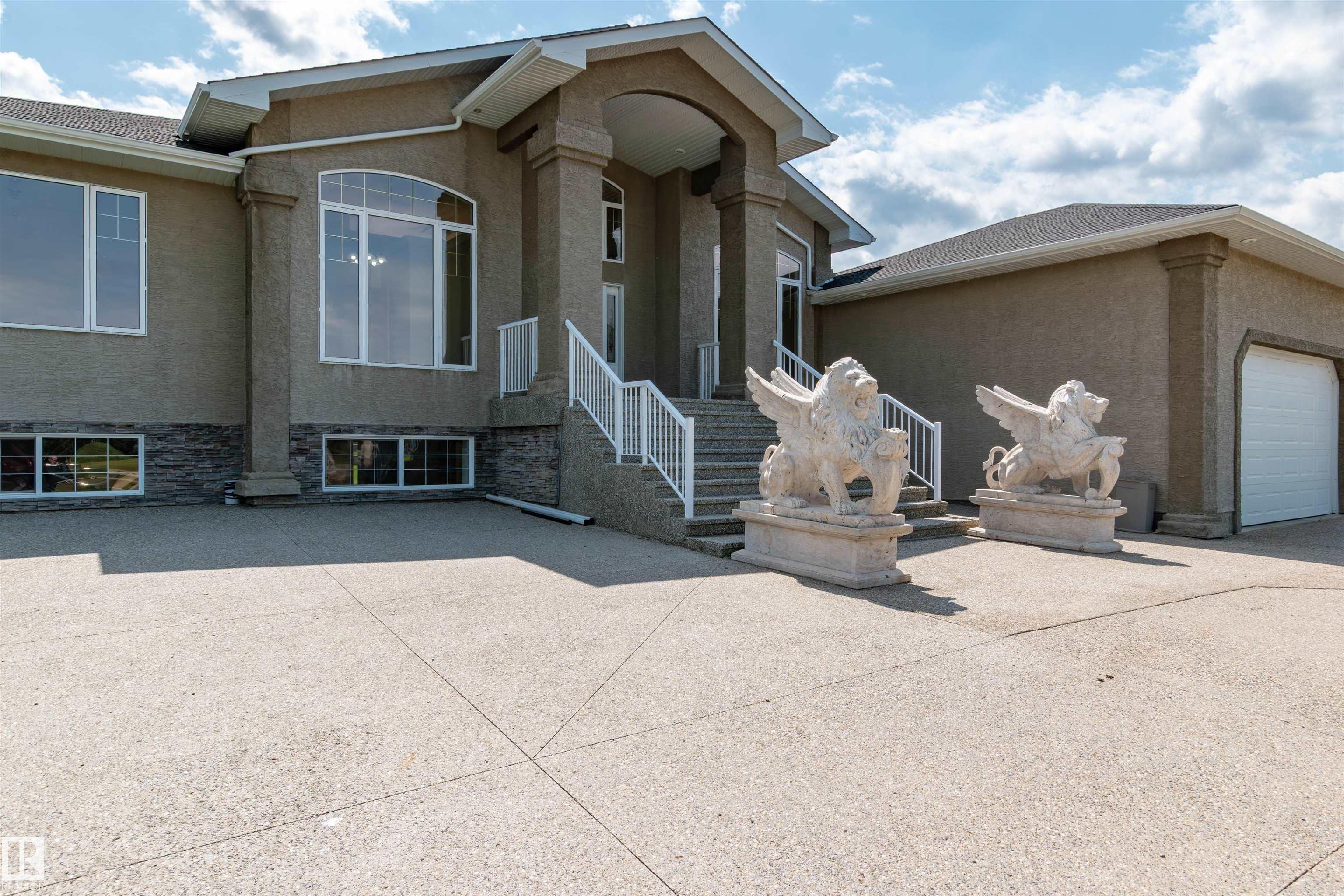 Photo 3 at 15 - 53016 Rge Road 222, Four Ridges, Rural Strathcona County