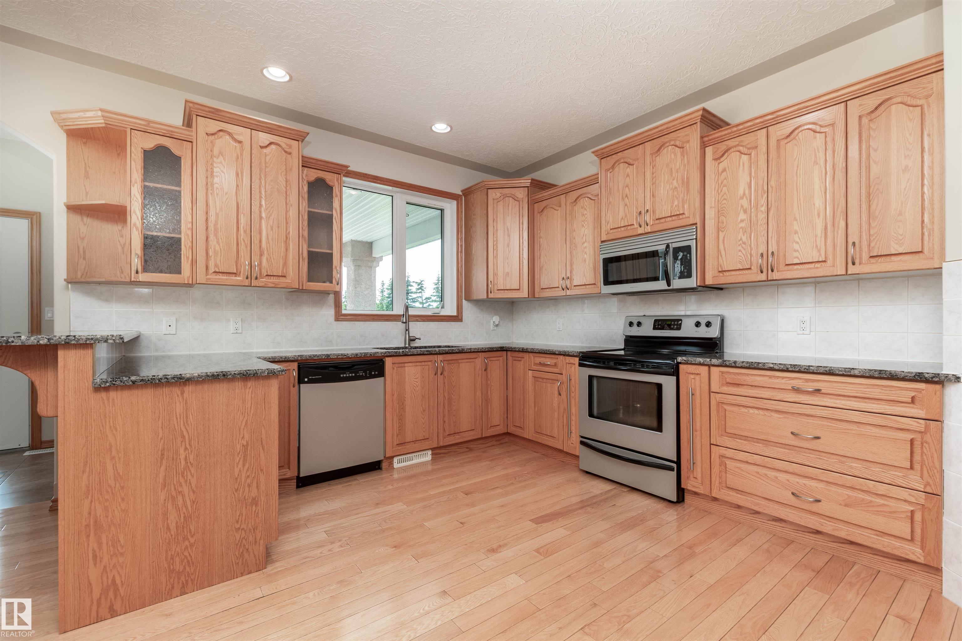 Photo 23 at 15 - 53016 Rge Road 222, Four Ridges, Rural Strathcona County