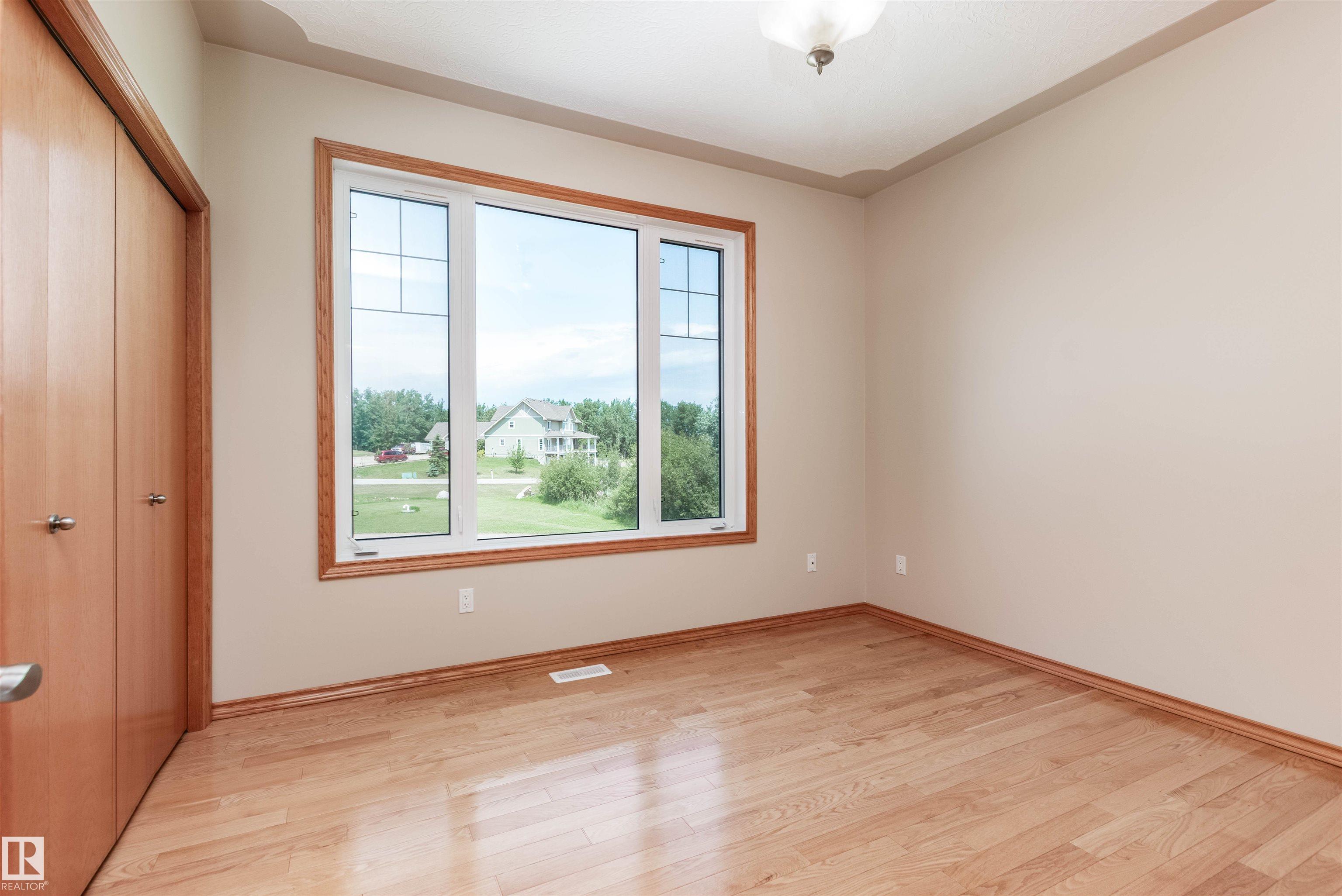 Photo 32 at 15 - 53016 Rge Road 222, Four Ridges, Rural Strathcona County
