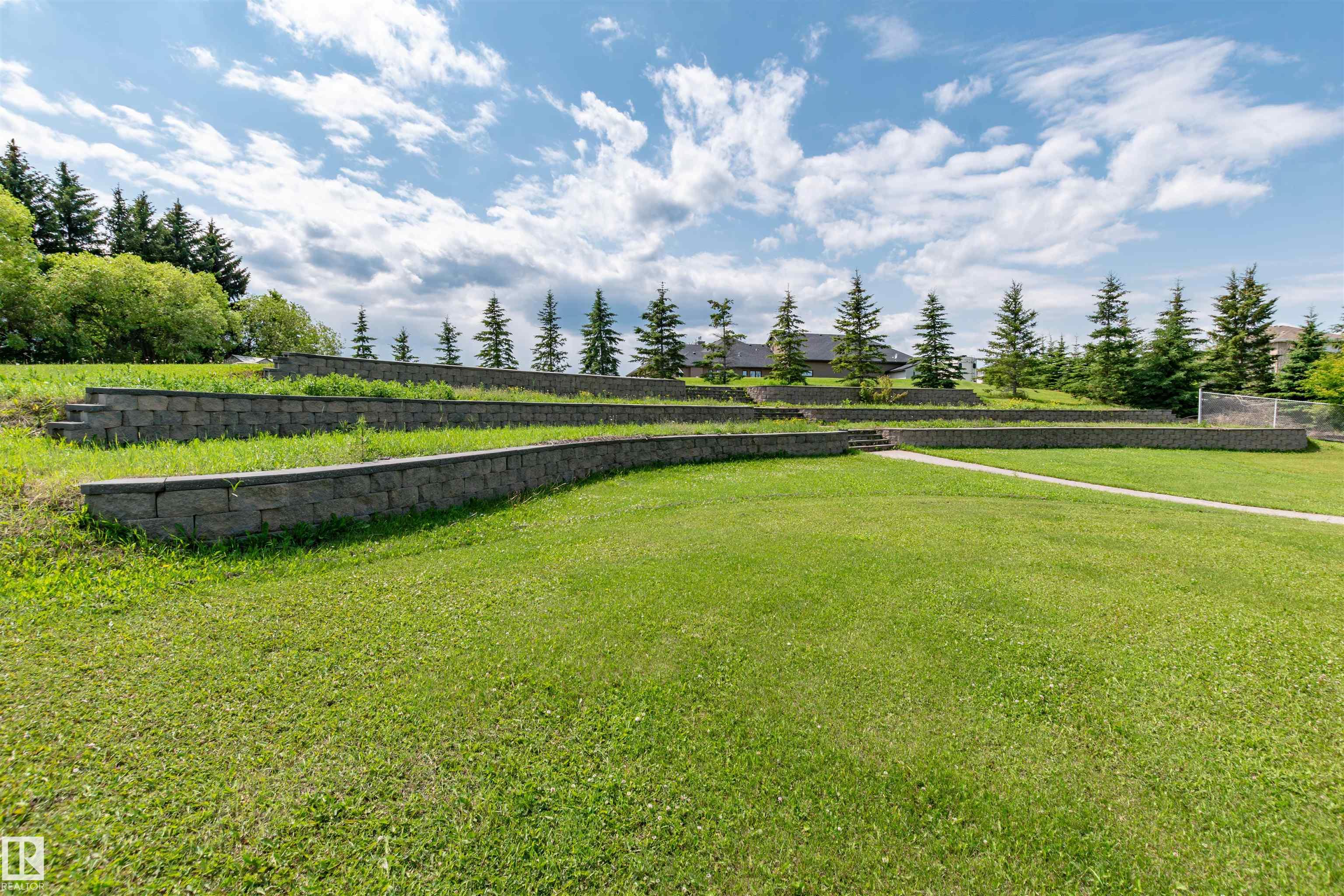 Photo 5 at 15 - 53016 Rge Road 222, Four Ridges, Rural Strathcona County