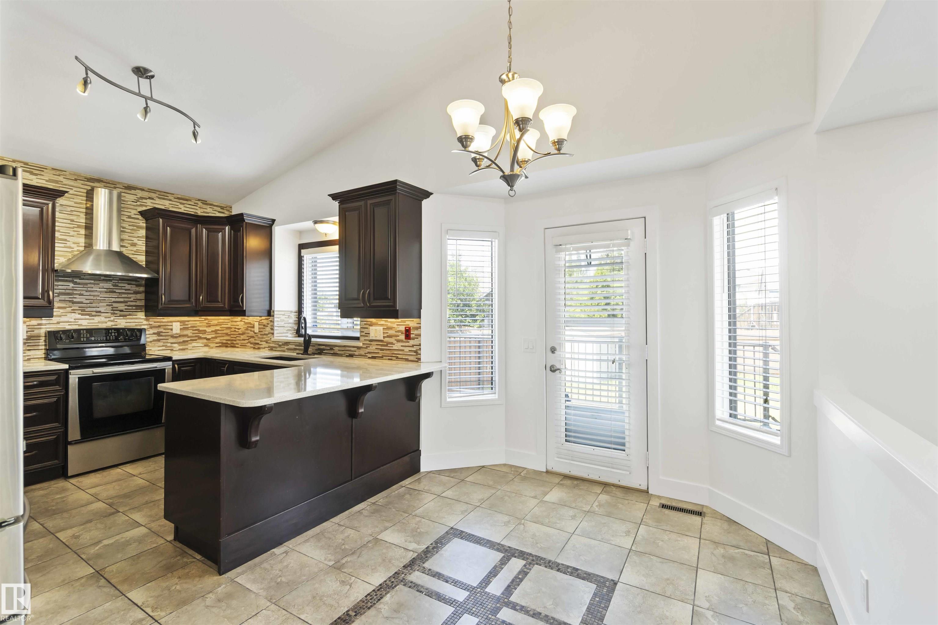 Photo 15 at 31 Deer Ridge Drive, Deer Ridge, St. Albert
