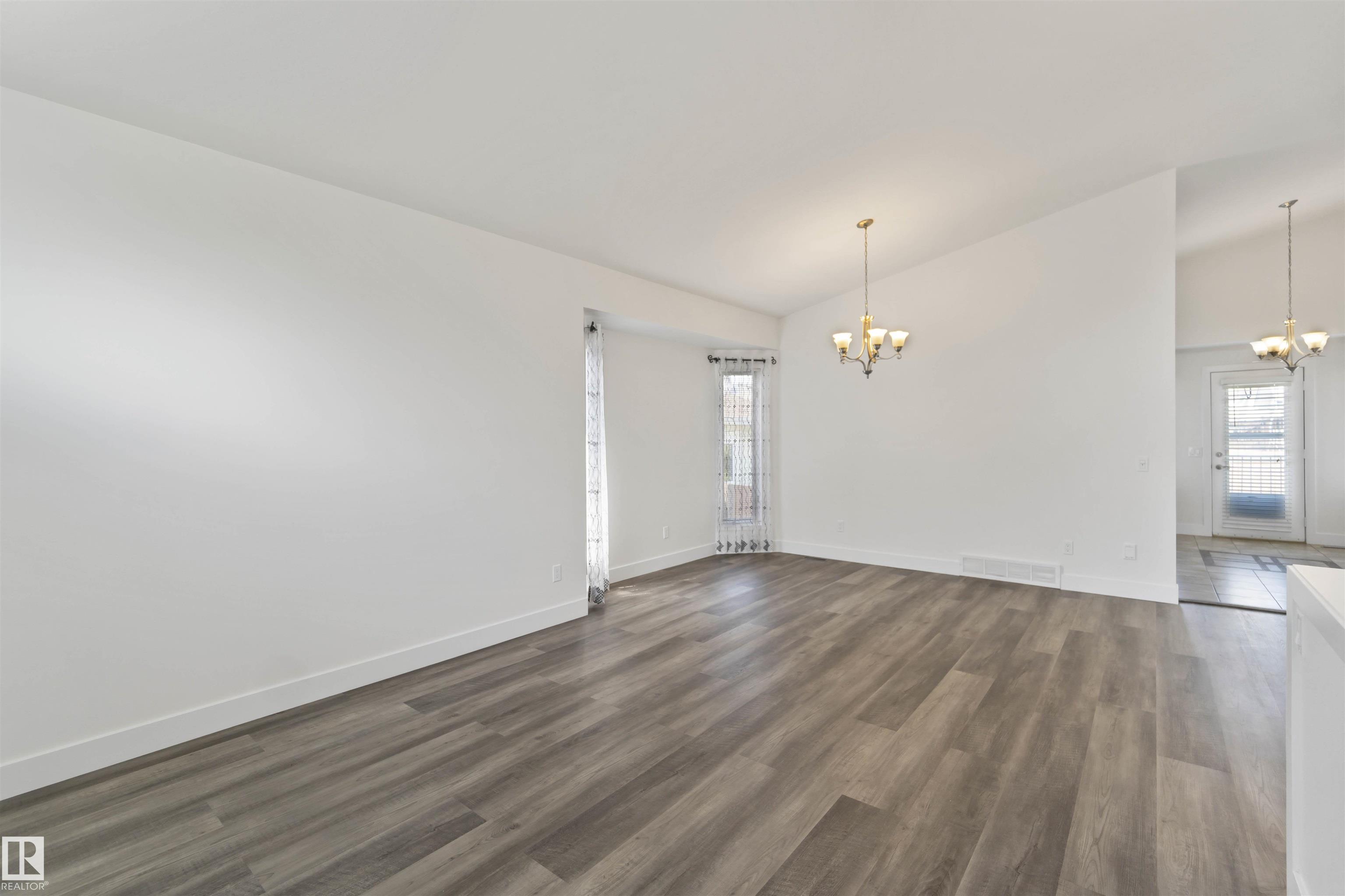 Photo 5 at 31 Deer Ridge Drive, Deer Ridge, St. Albert