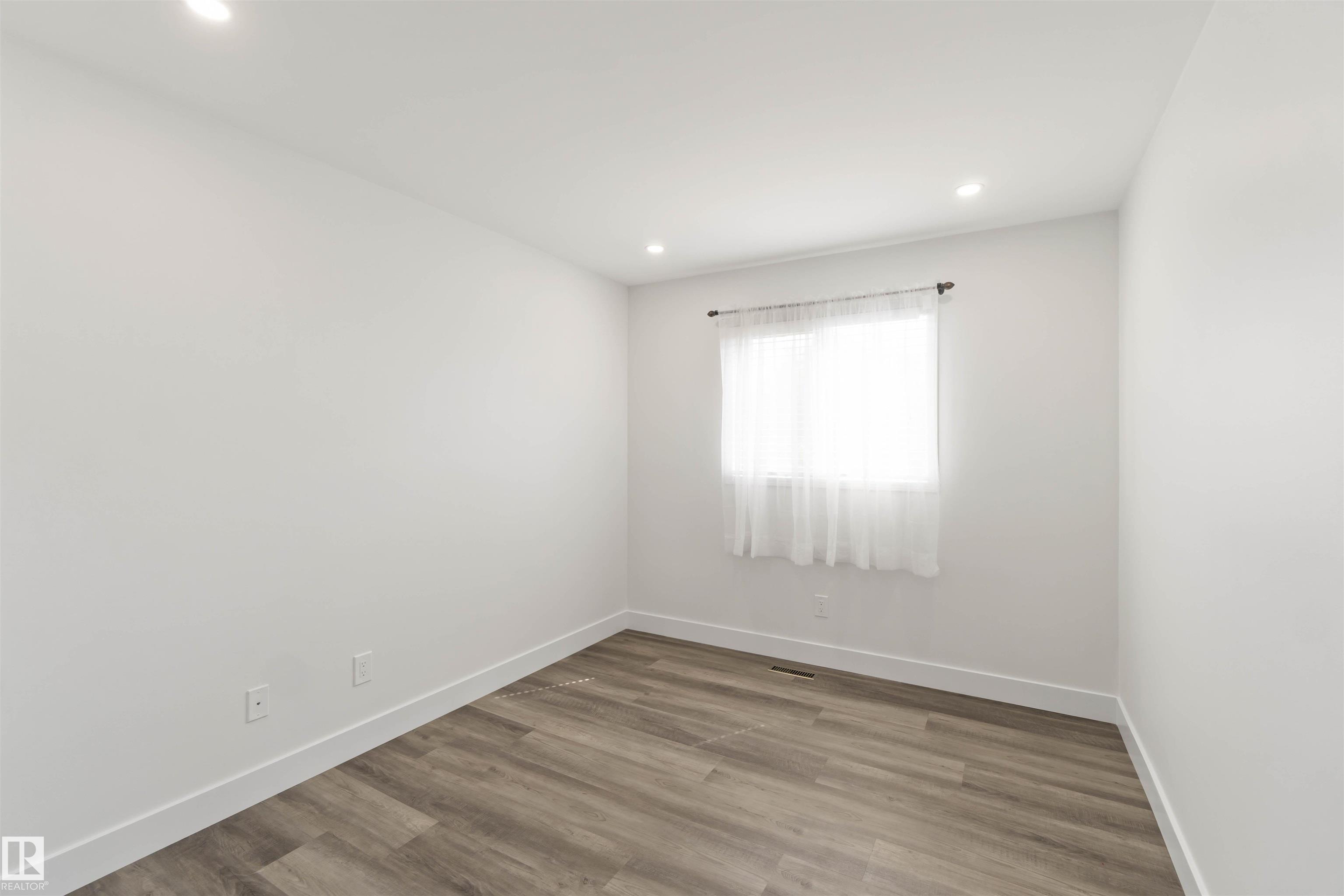 Photo 44 at 31 Deer Ridge Drive, Deer Ridge, St. Albert