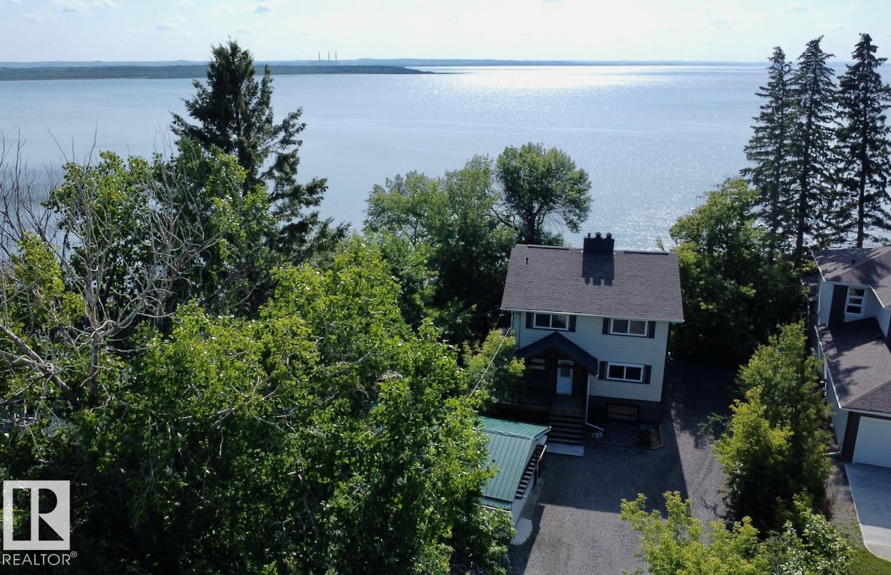 Photo 2 at 2 Gibbons Avenue, Kapasiwin, Rural Parkland County