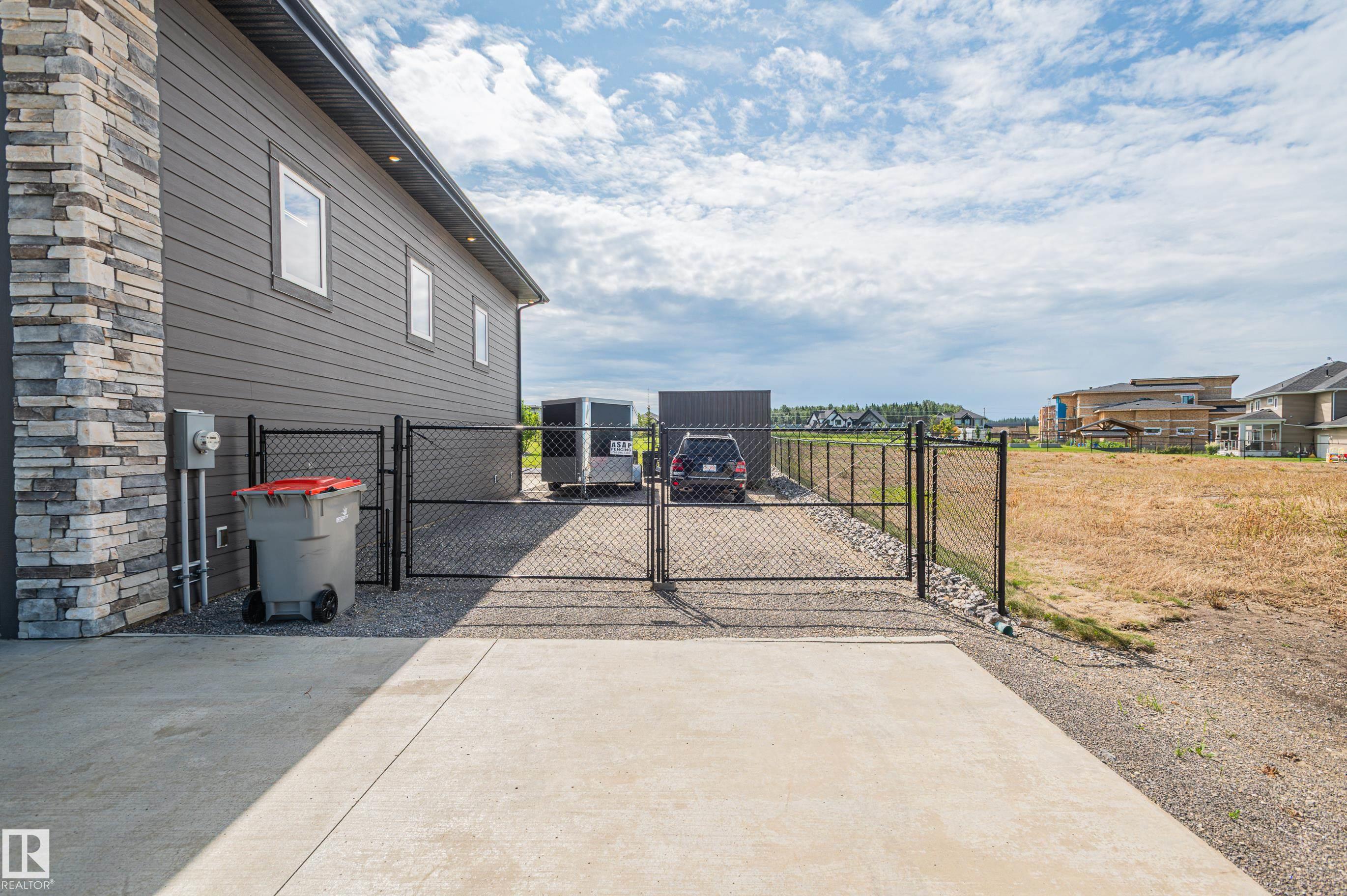 Photo 5 at 41 - 26409 Twp Road 532 A, Spring Meadow Estates, Rural Parkland County