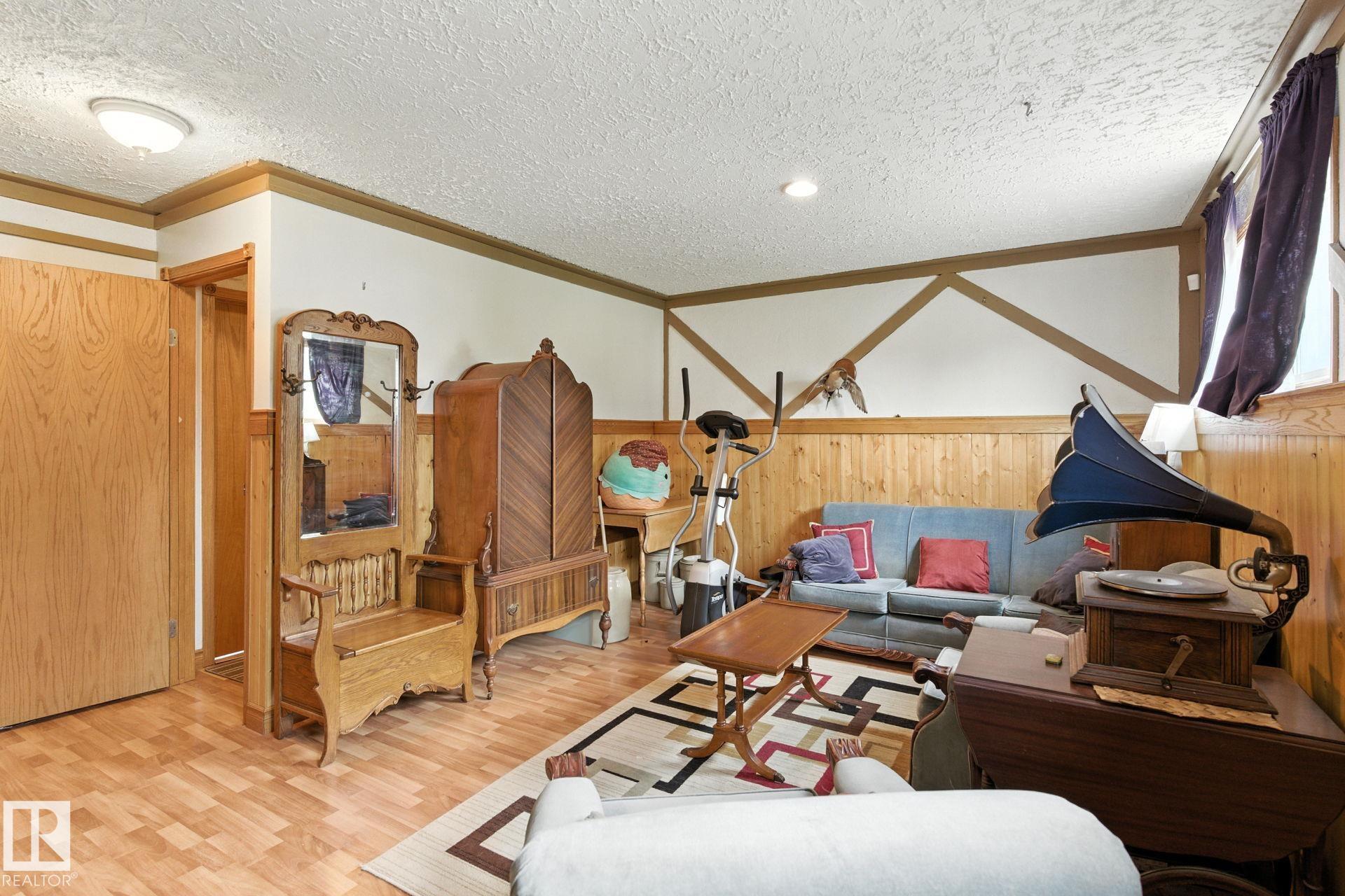 Photo 21 at 9608 98a Street, Morinville