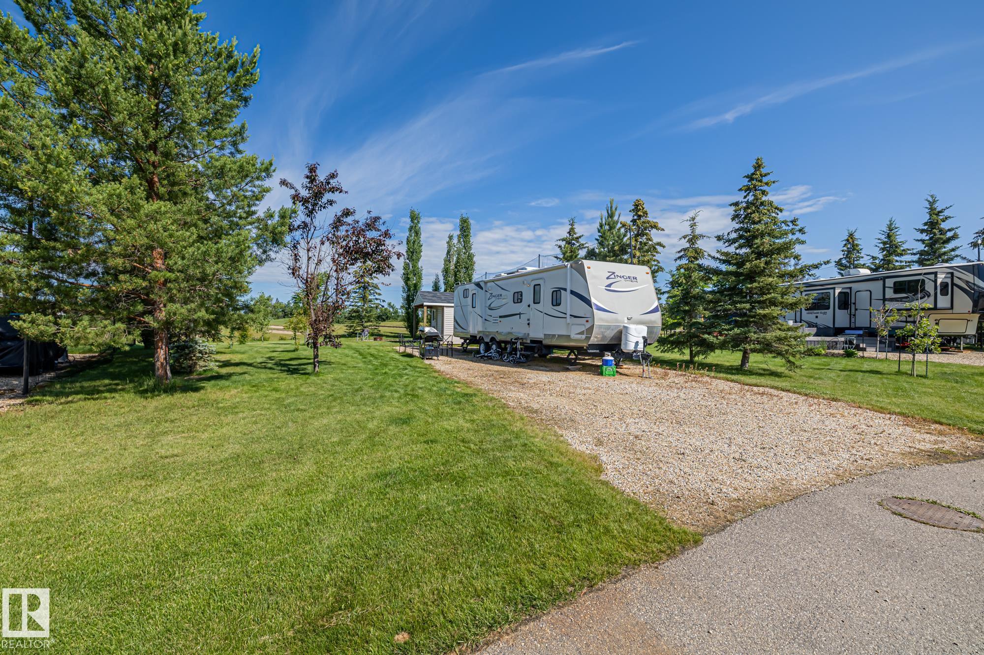 Photo 2 at 125 - 53126 Rge Road 70, Trestle Creek Golf Resort, Rural Parkland County