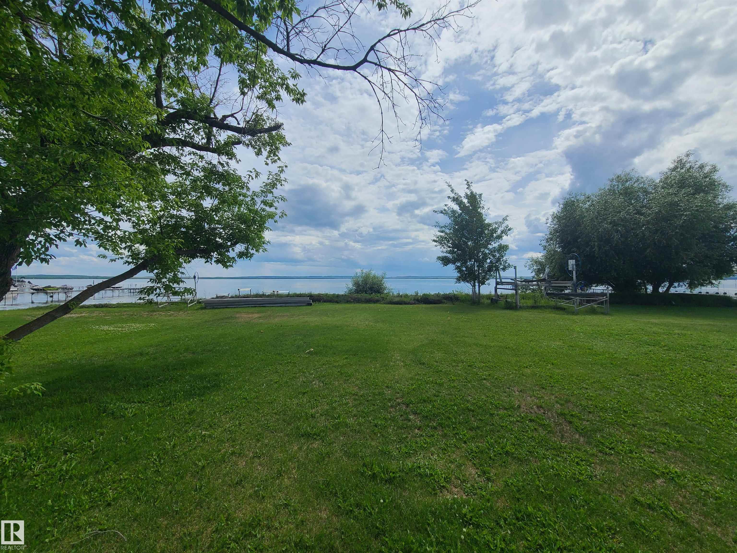 6 - 53026 Rge Road 43, Rizzie Beach, Rural Parkland County 