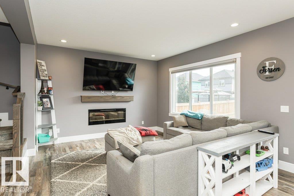 Photo 18 at 14 Copperhaven Drive, Copperhaven, Spruce Grove
