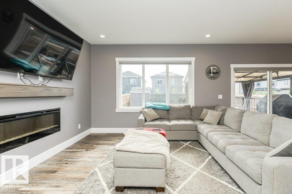 Photo 20 at 14 Copperhaven Drive, Copperhaven, Spruce Grove