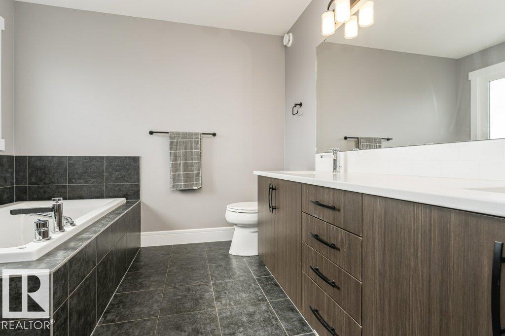 Photo 30 at 14 Copperhaven Drive, Copperhaven, Spruce Grove