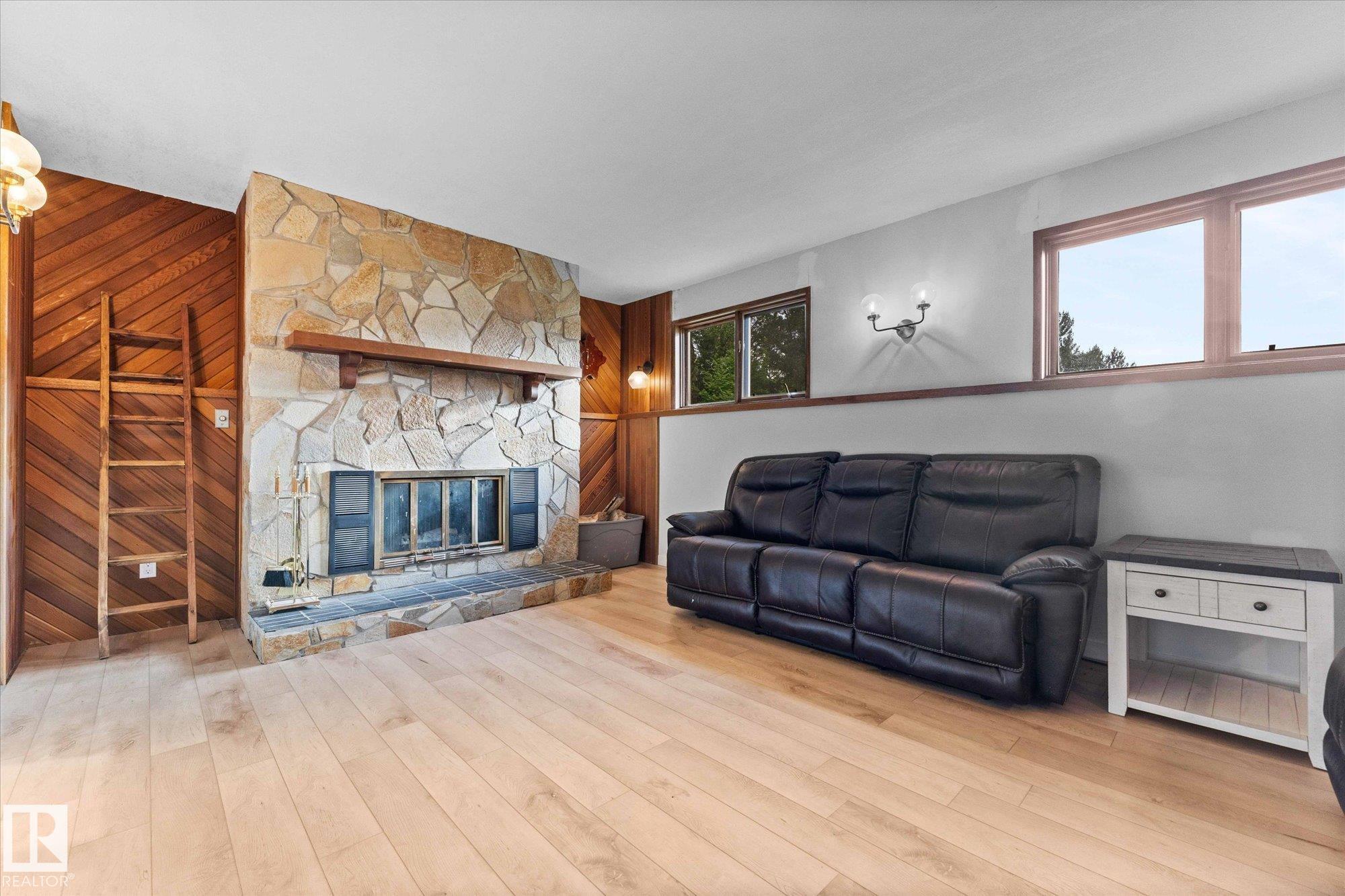 Photo 27 at 51405 Rge Road 10, None, Rural Parkland County