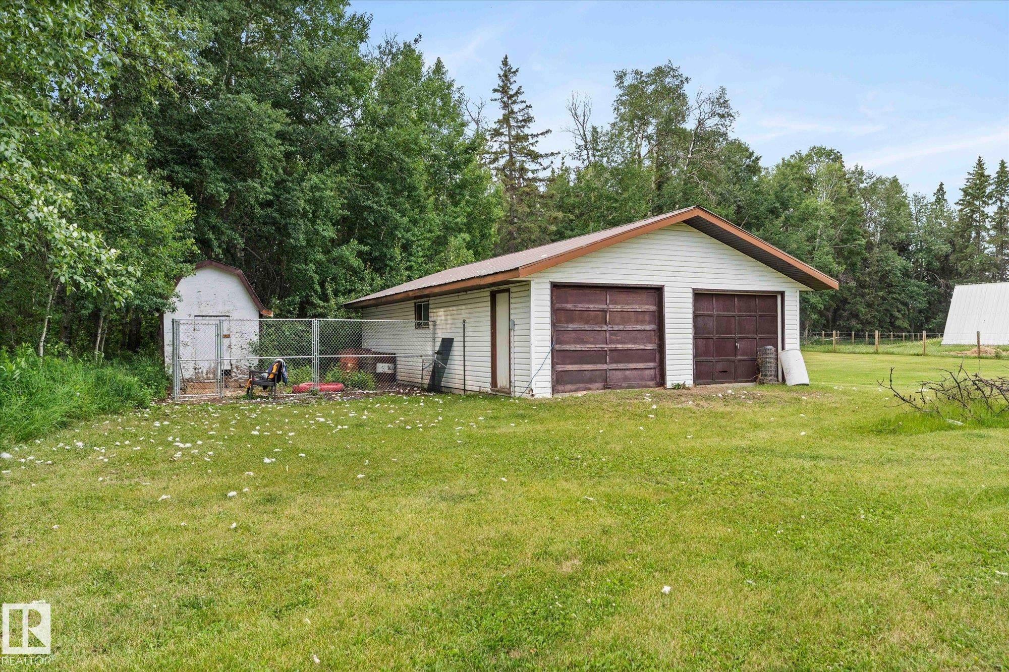 Photo 37 at 51405 Rge Road 10, None, Rural Parkland County