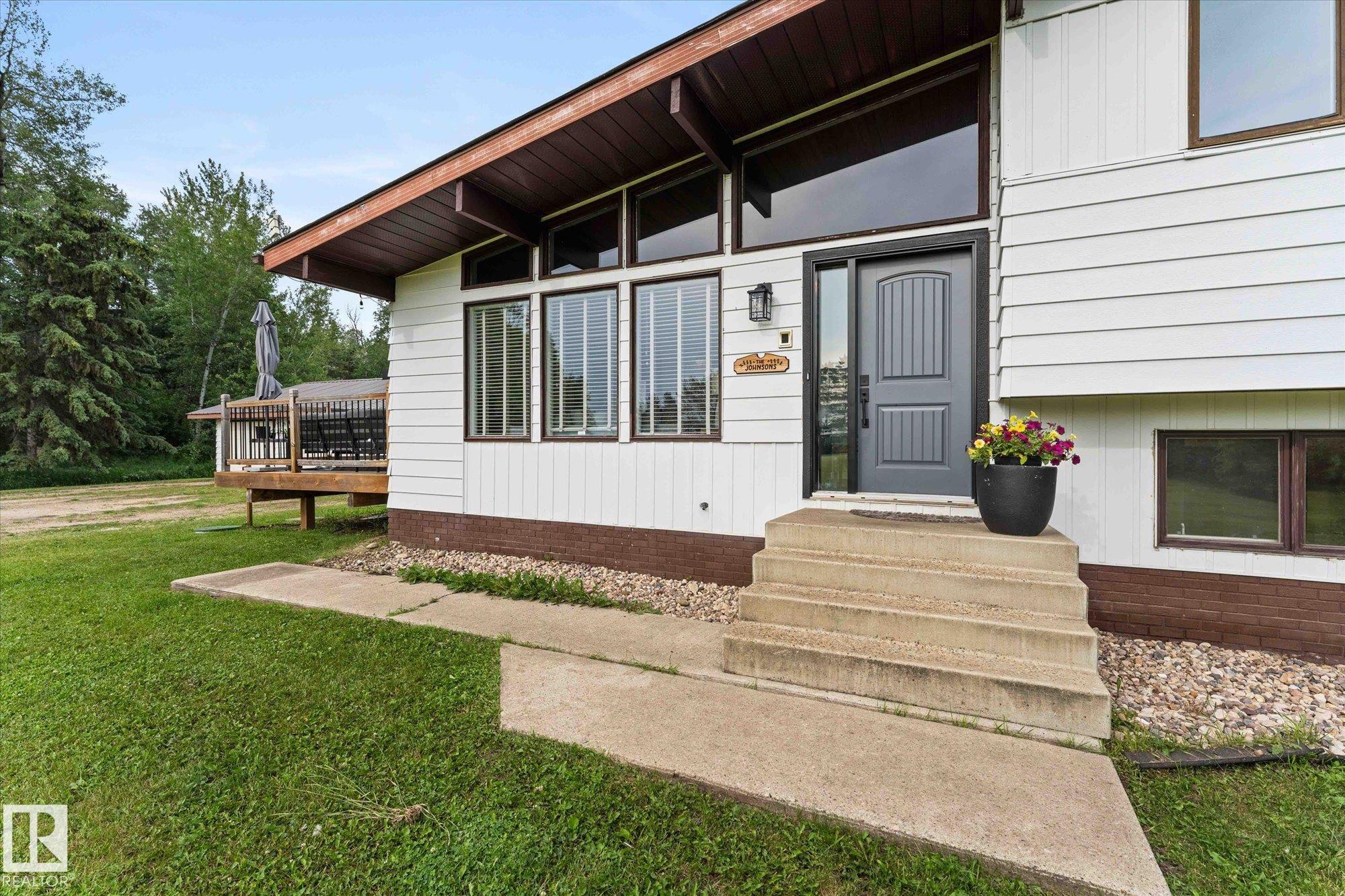 Photo 5 at 51405 Rge Road 10, None, Rural Parkland County