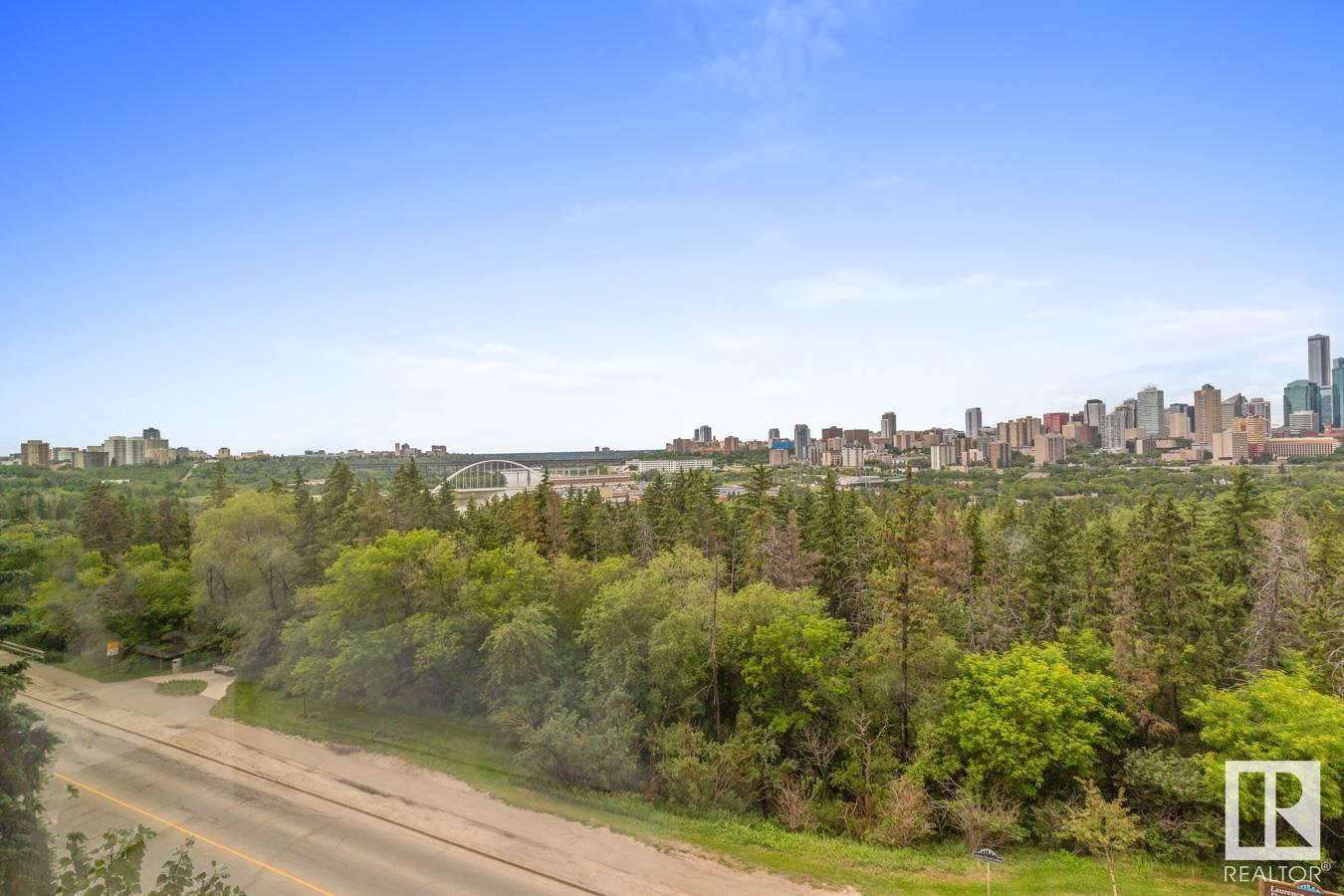 http://cdnparap120.paragonrels.com/ParagonImages/Property/p12/RAE/225358018/24/0/0/be17847f7de06ec80830b7c7c1e73399/1/053ebc78ae55878186426efa17737d71/225358018-79cd5bc9-0384-4bcc-9677-9ebcde39cd6a.JPG