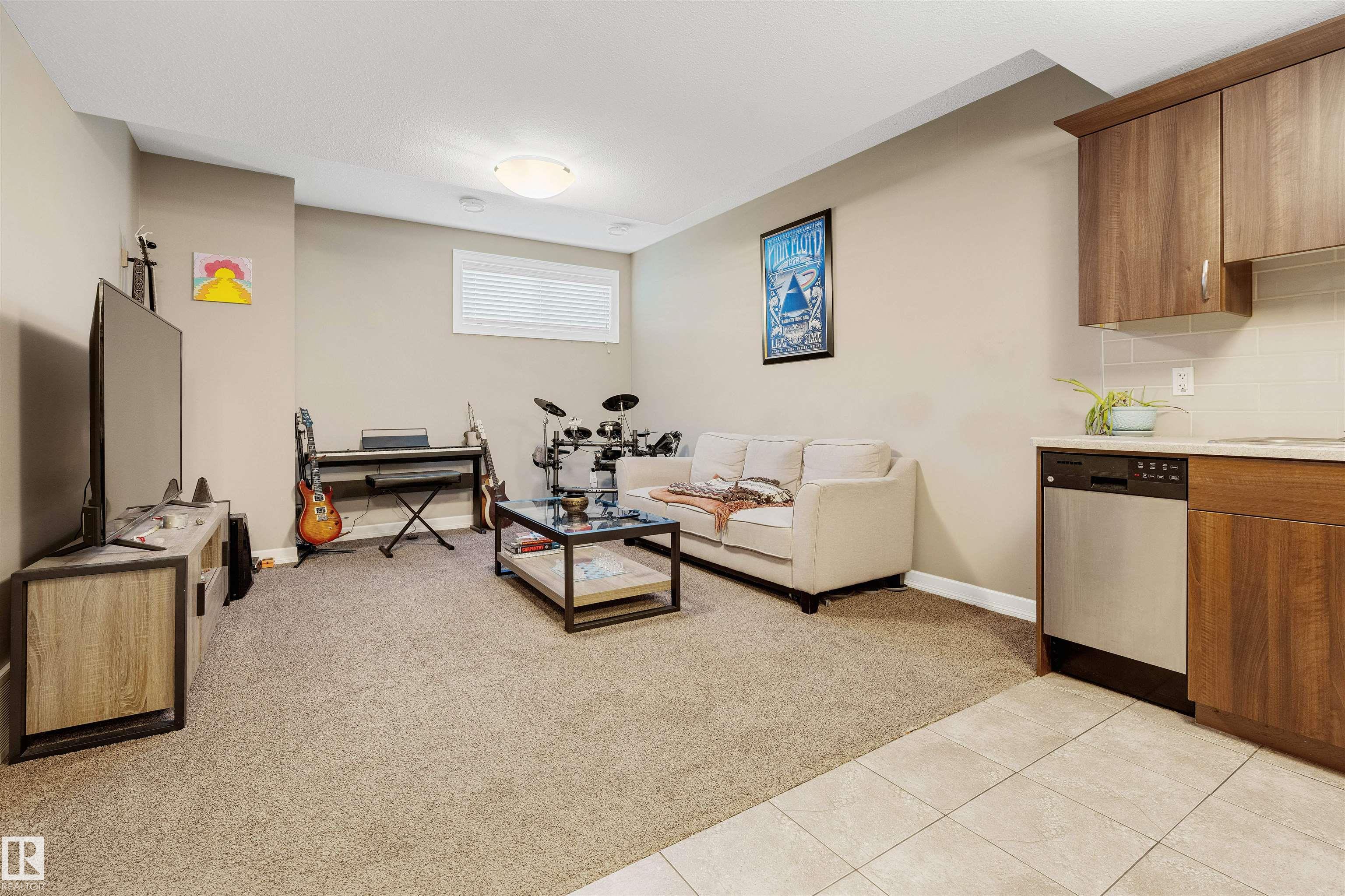 Photo 27 at 190 Sturtz Bend, Southfork, Leduc