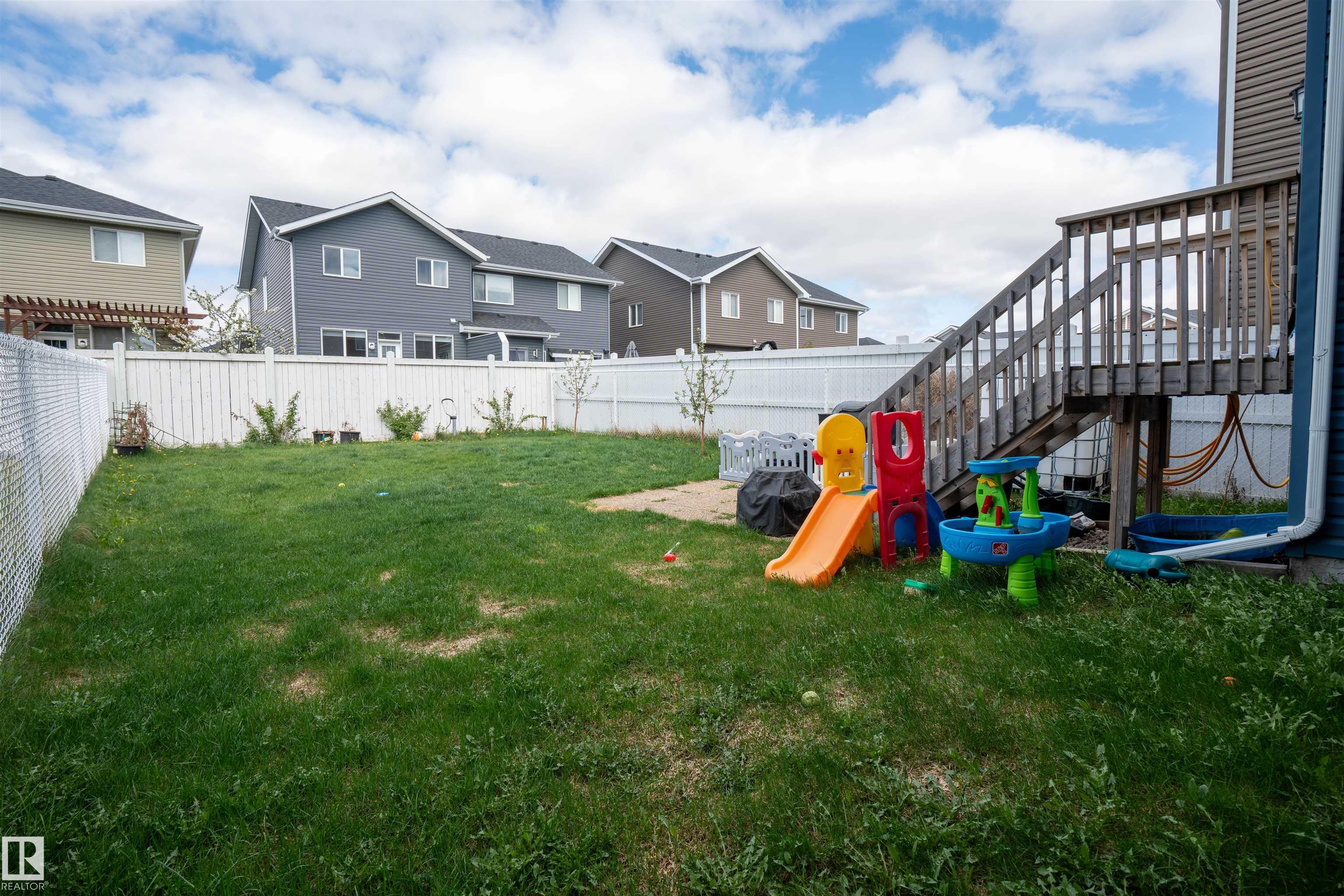 Photo 40 at 190 Sturtz Bend, Southfork, Leduc