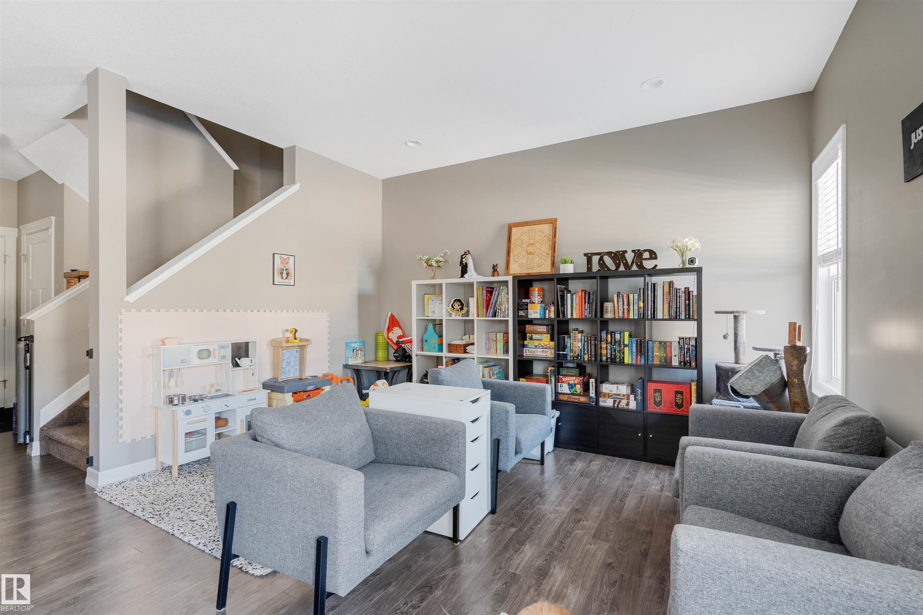 Photo 8 at 190 Sturtz Bend, Southfork, Leduc