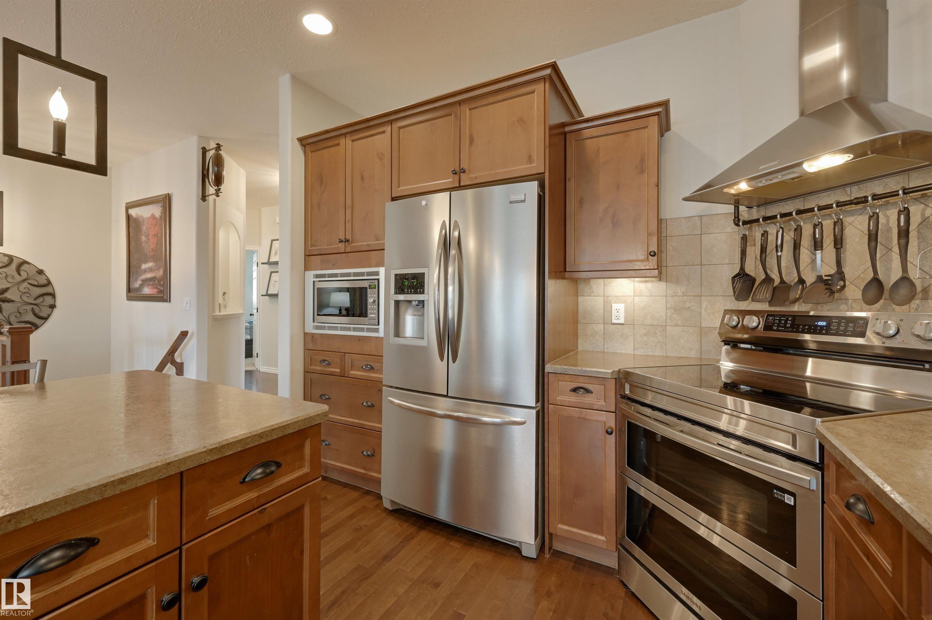 Photo 18 at 99 Walters Place, Windrose, Leduc