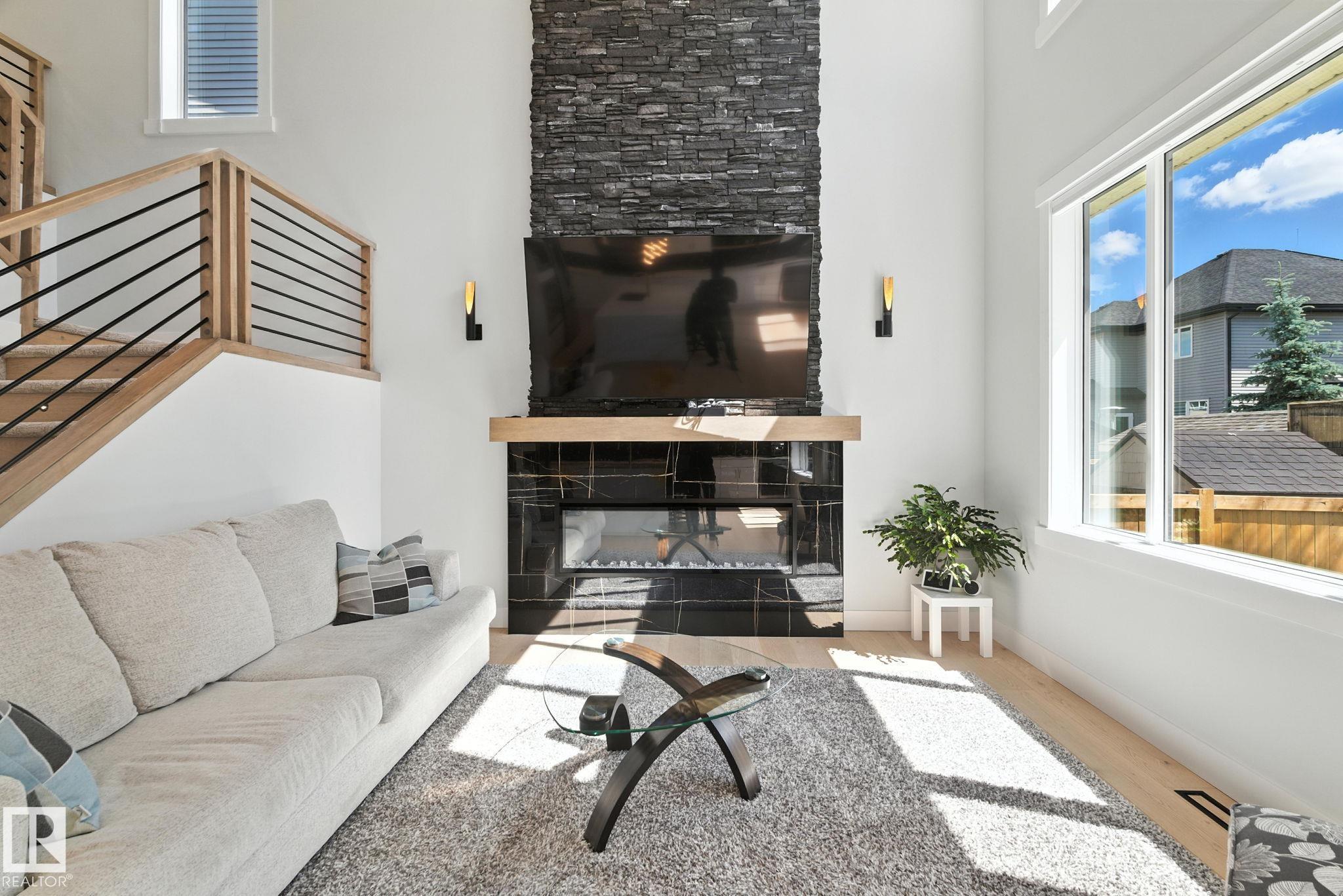 Photo 3 at 53 Autumnwood Crescent, Aspen Glen, Spruce Grove