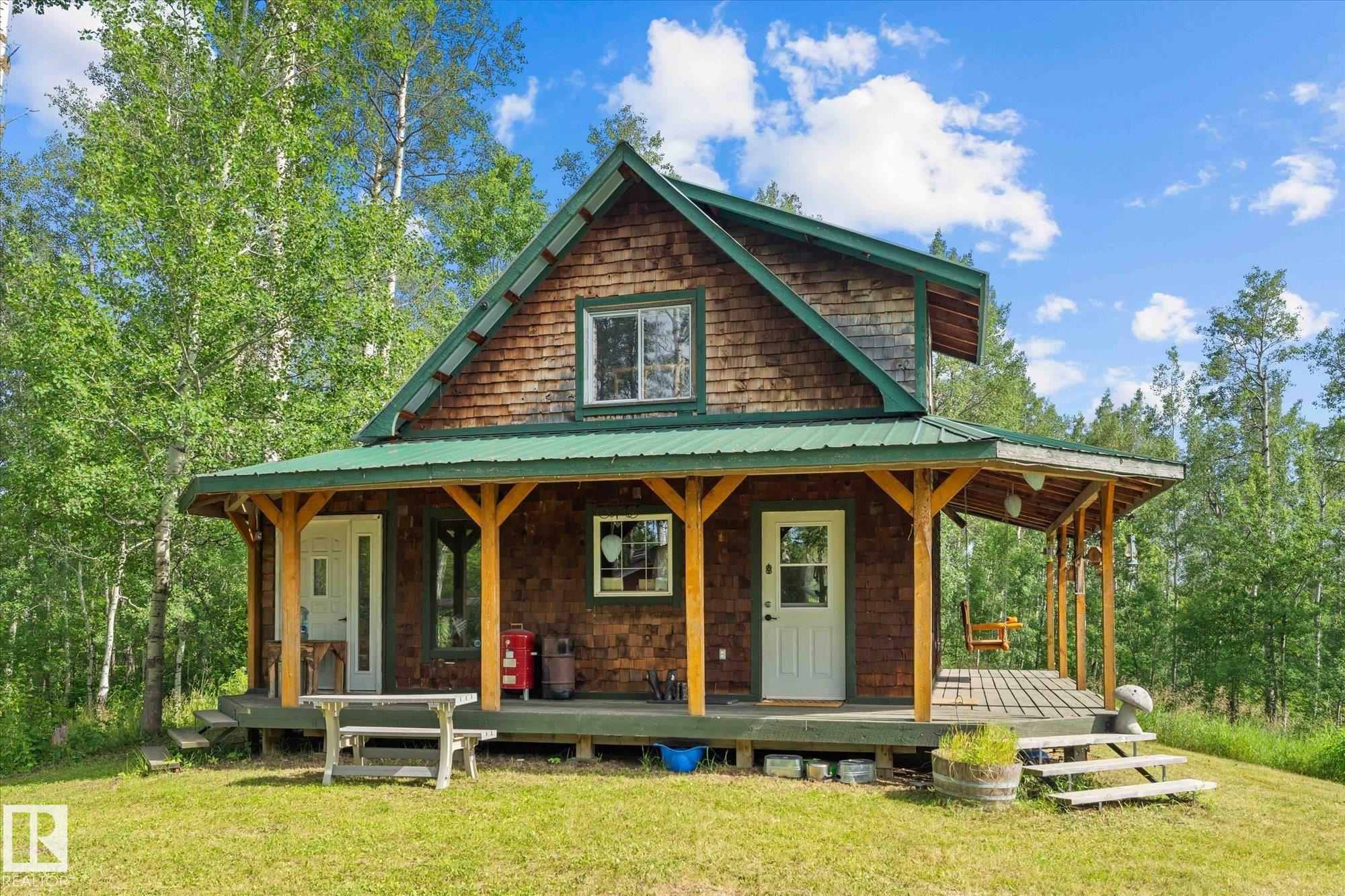 Photo 2 at 48330 Rge Road 281, None, Rural Leduc County