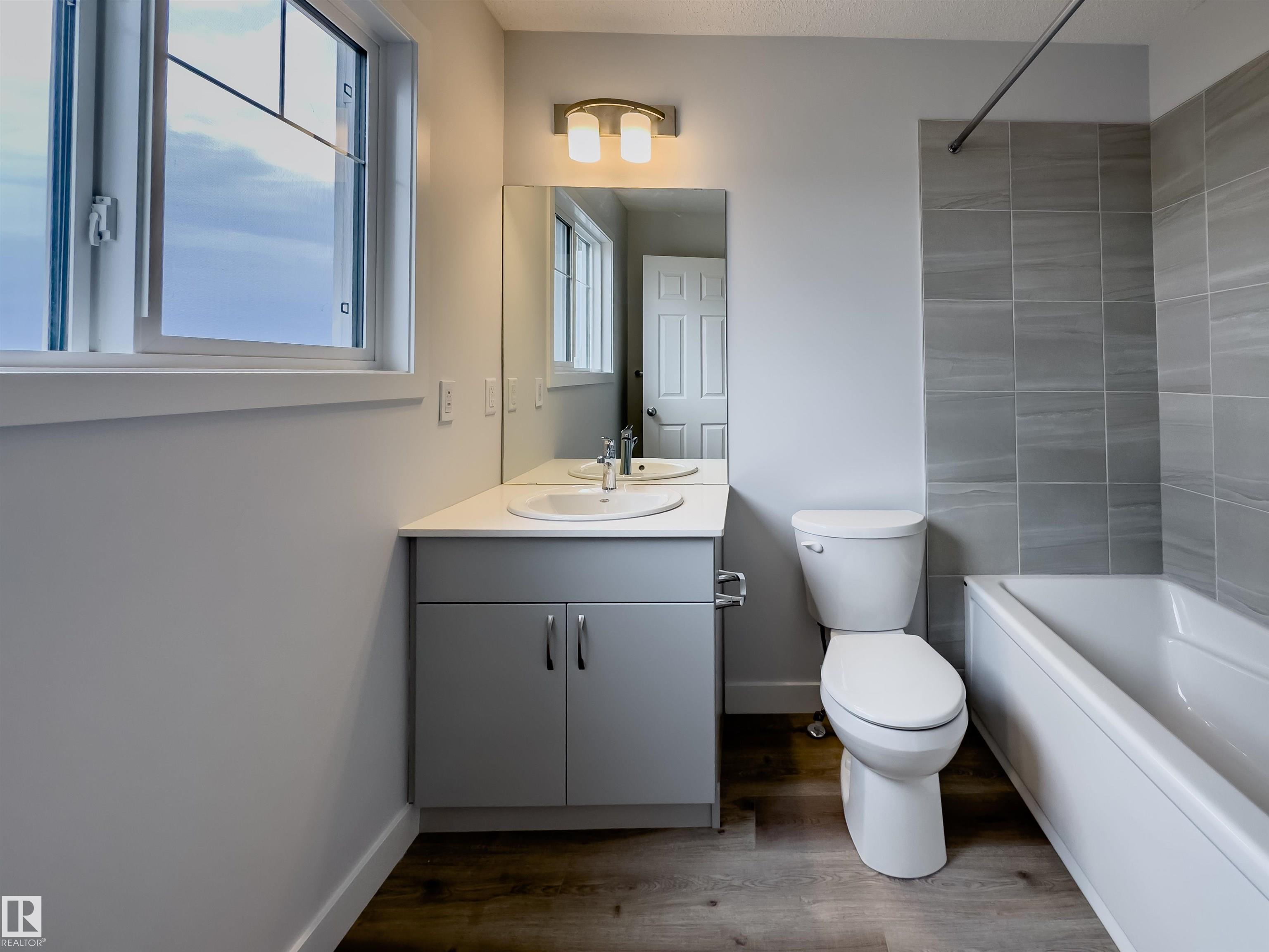 Photo 18 at 117 Copperhaven Drive, Copperhaven, Spruce Grove