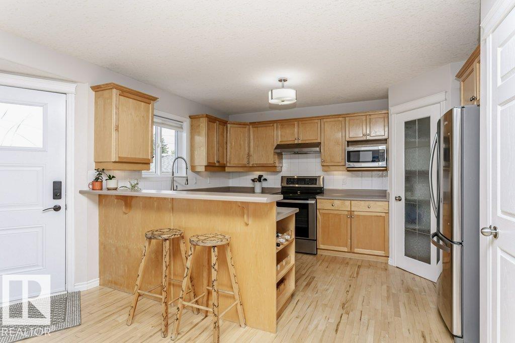 Photo 13 at 8818 Rowland Road NW, Riverdale, Edmonton