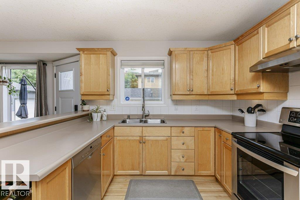 Photo 17 at 8818 Rowland Road NW, Riverdale, Edmonton