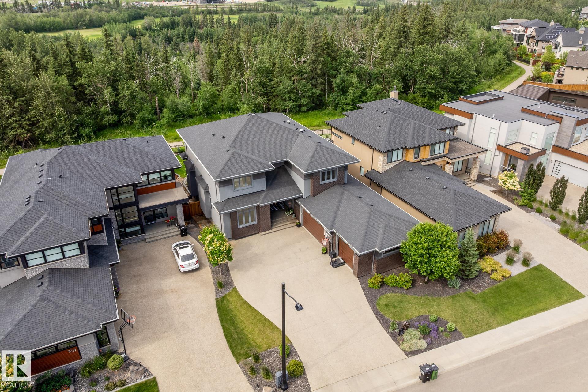 Picture for 699 HOWATT DR SW