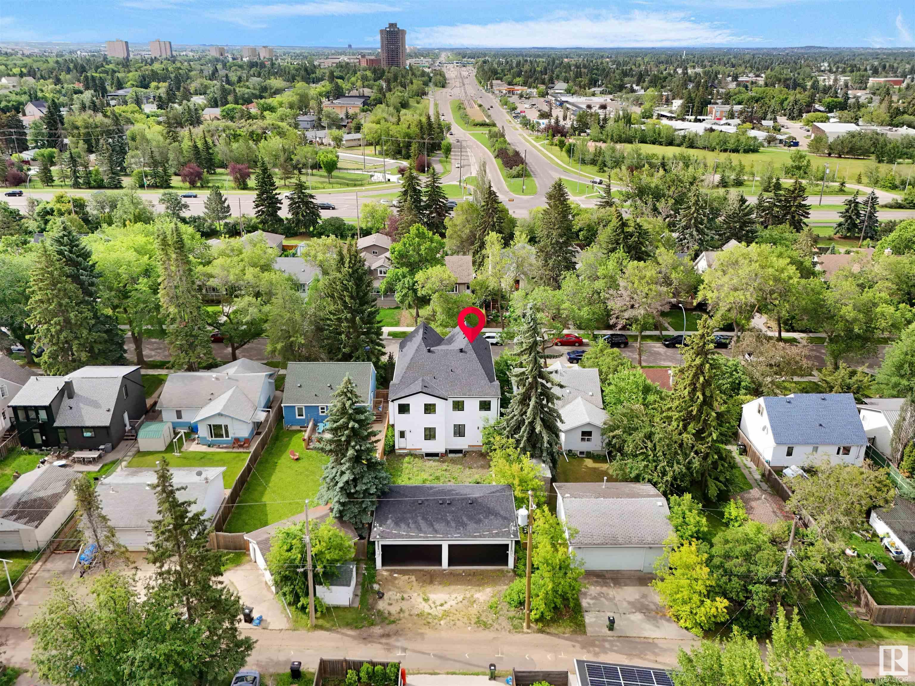 http://cdnparap120.paragonrels.com/ParagonImages/Property/p12/RAE/225358801/52/0/0/24c352790f69ff775107688b3b1d5b45/1/57d549e63573b878ffc561aff80c53e1/225358801-28490fe0-3d31-4b05-99d6-8eedae9f5f49.JPG