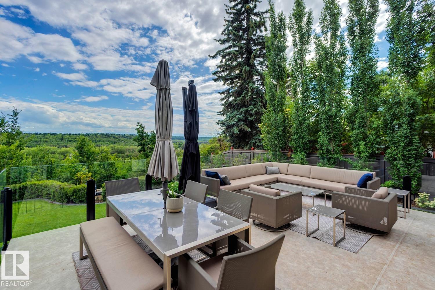 Photo 17 at 15309 Rio Terrace Drive NW, Rio Terrace, Edmonton