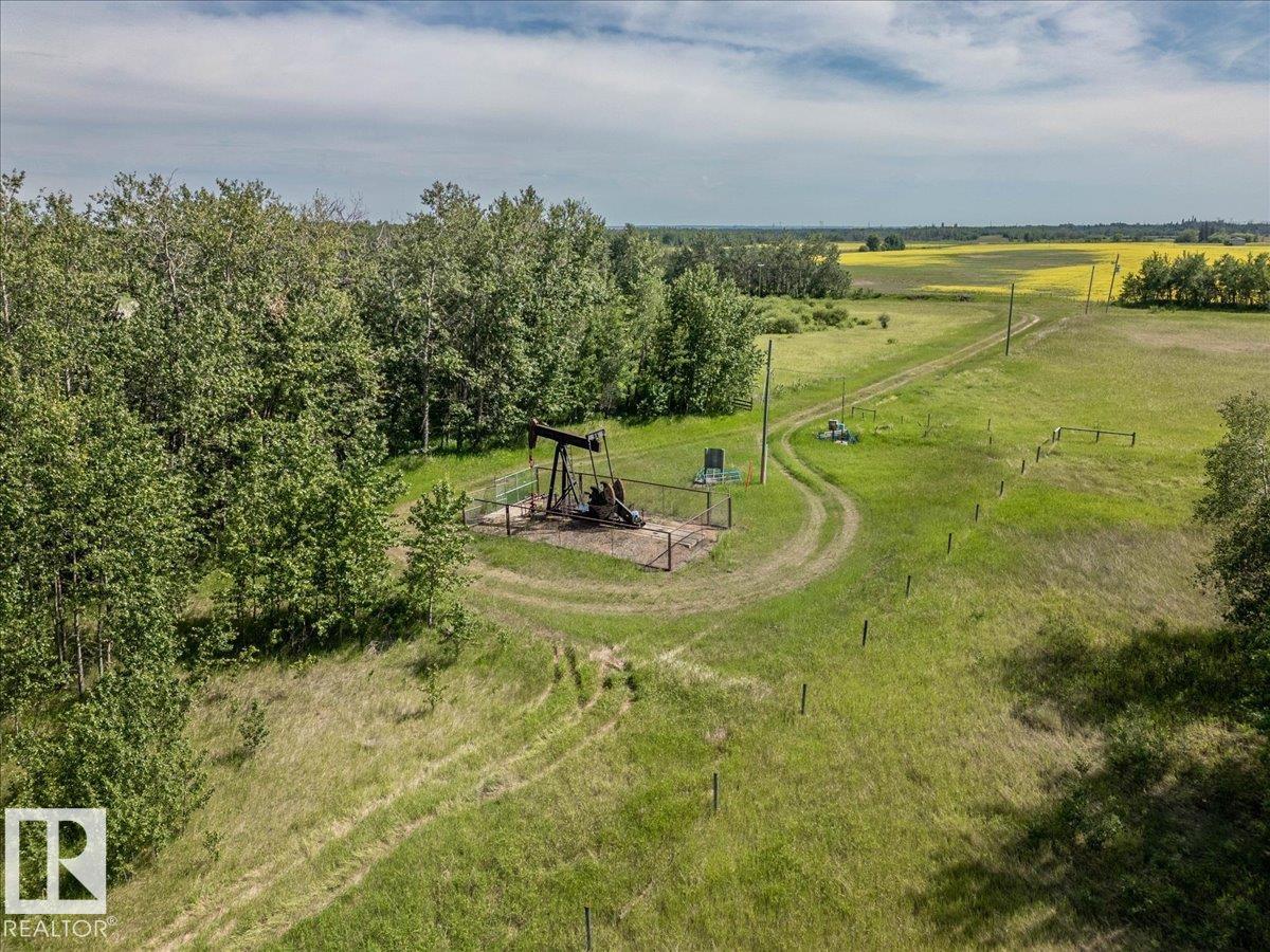 Photo 13 at 57022 Rge Road 213, None, Rural Sturgeon County