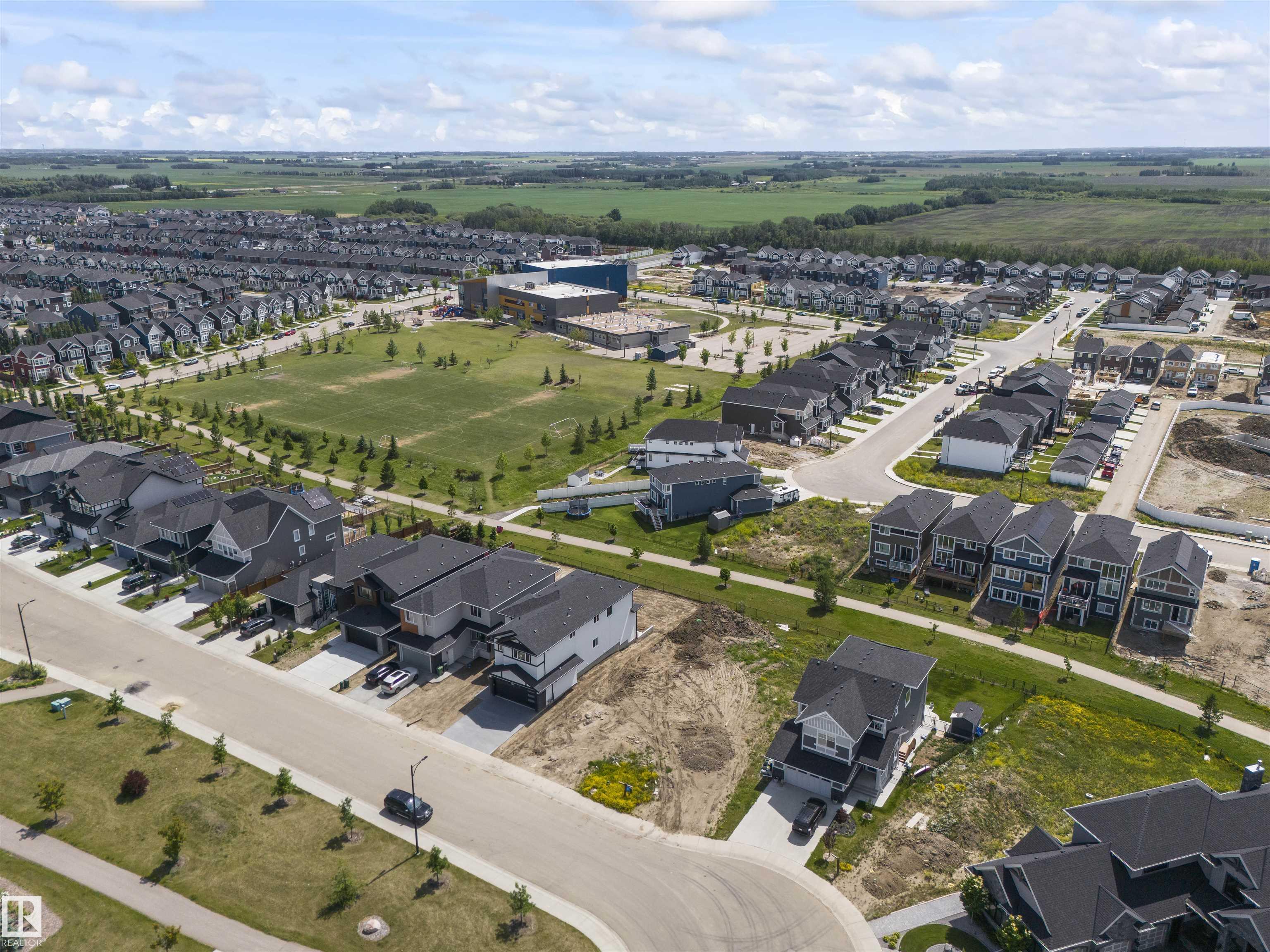 Photo 2 at 132 Edgewater Circle, Southfork, Leduc