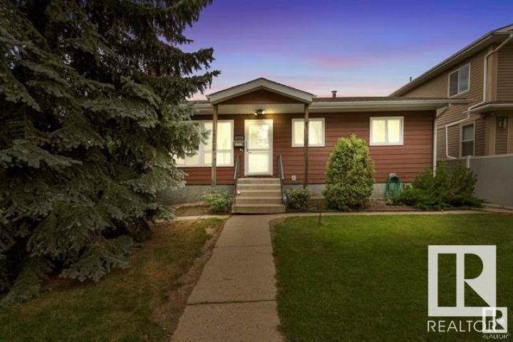 http://cdnparap120.paragonrels.com/ParagonImages/Property/p12/RAE/225359209/37/0/0/6bdb9ea79243d3db4542d2eee8098ae4/1/3ef2803736a07c250e430199e0d7db0b/225359209-9EF2A577-E8EA-42FC-8A16-E3794819589A.JPG