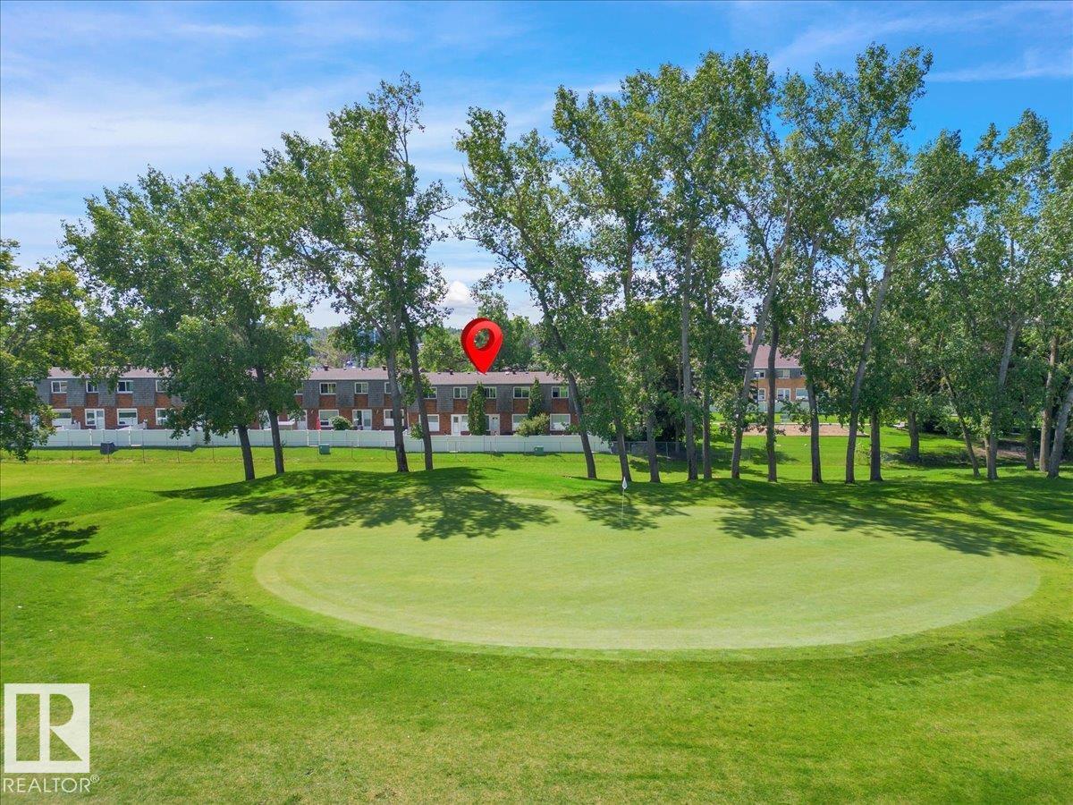 Photo 11 at 13 Great oaks, Broadmoor Estates, Sherwood Park