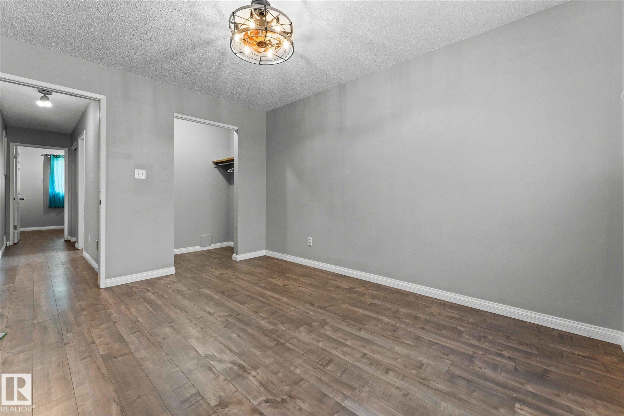 Photo 17 at 33 Westglen Crescent, West Grove, Spruce Grove