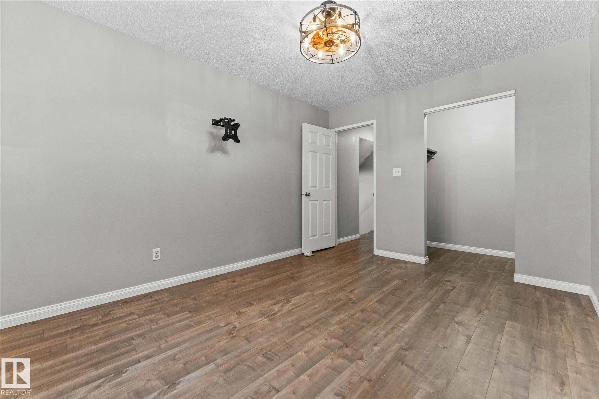 Photo 18 at 33 Westglen Crescent, West Grove, Spruce Grove