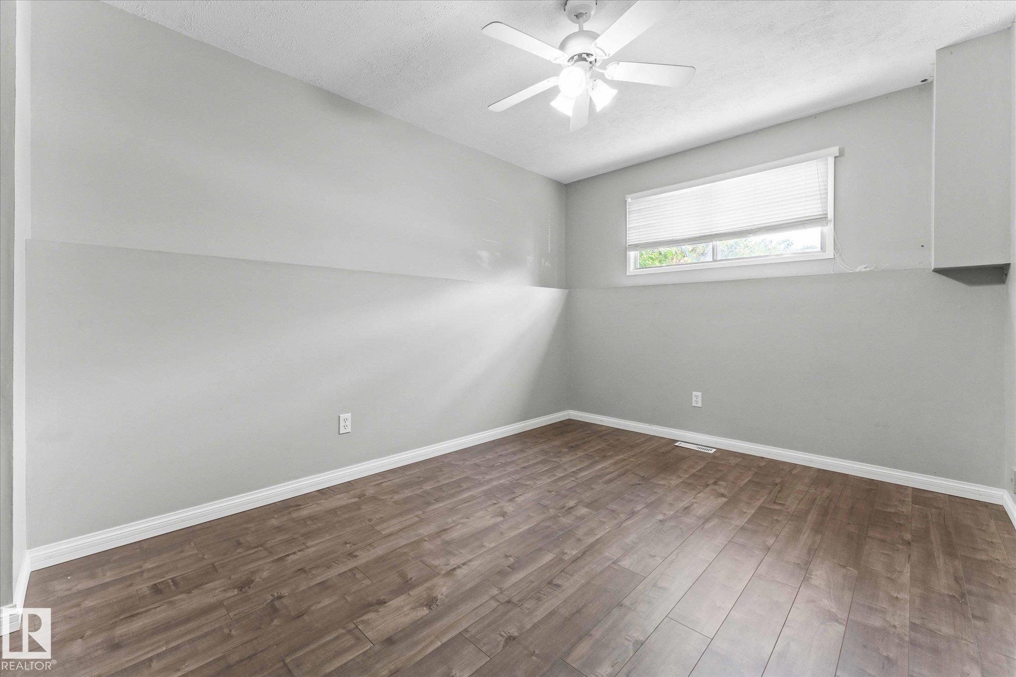 Photo 26 at 33 Westglen Crescent, West Grove, Spruce Grove