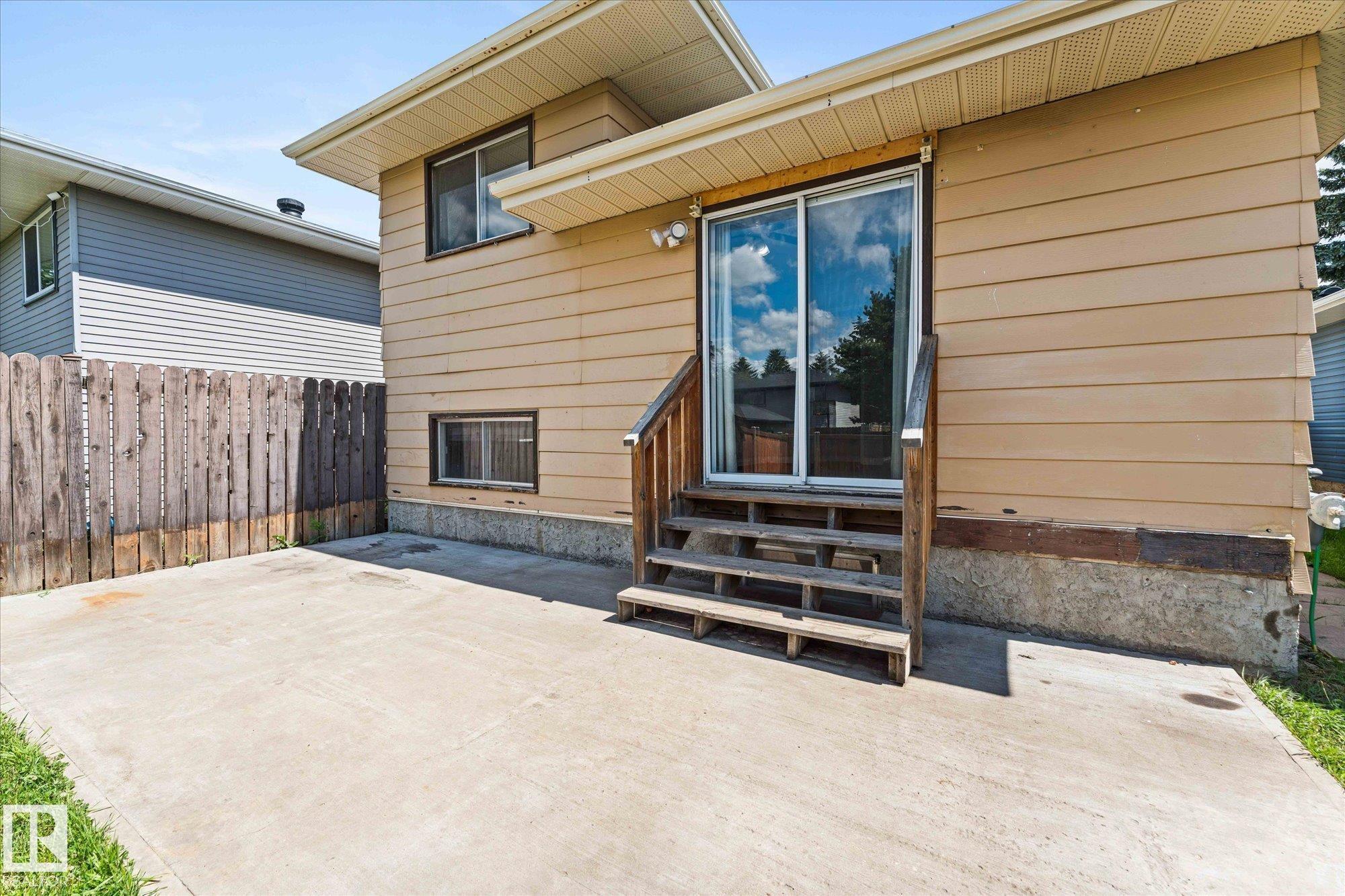 Photo 37 at 33 Westglen Crescent, West Grove, Spruce Grove